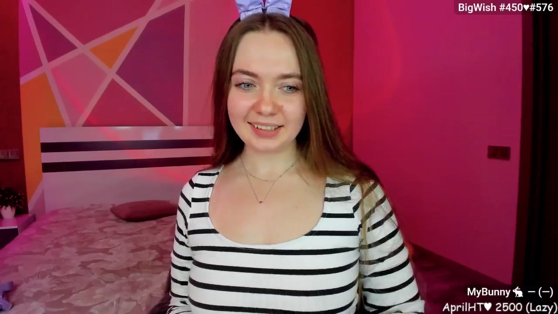 Gallery image thumbnail from LizaGhost's myfreecams stream on, 04/19/2025, 13:17 image 14 of 20