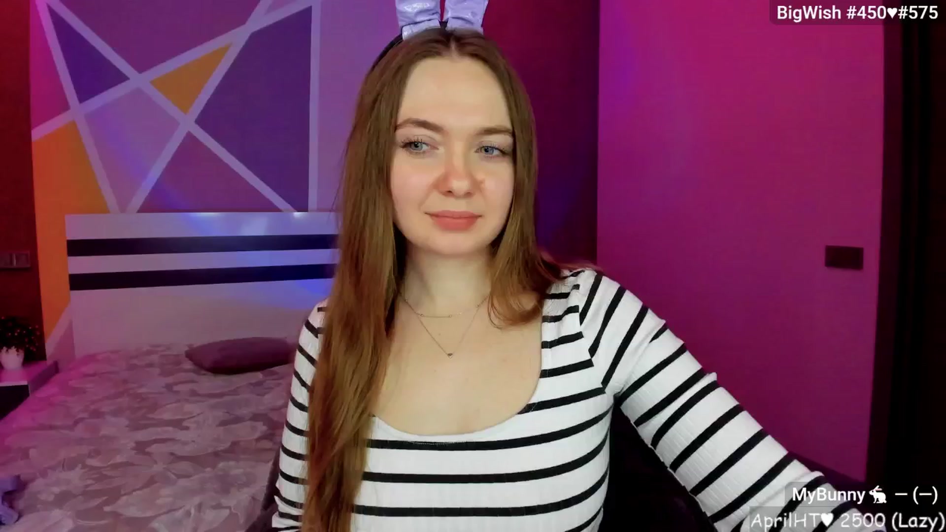 Gallery image thumbnail from LizaGhost's myfreecams stream on, 04/19/2025, 13:17 image 1 of 20