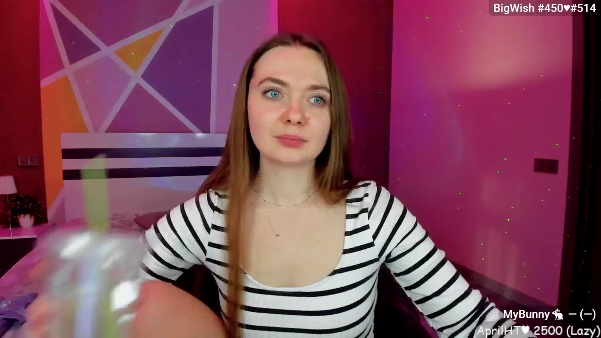 Gallery image thumbnail from LizaGhost's myfreecams stream on, 04/19/2025, 16:51 image 2 of 20