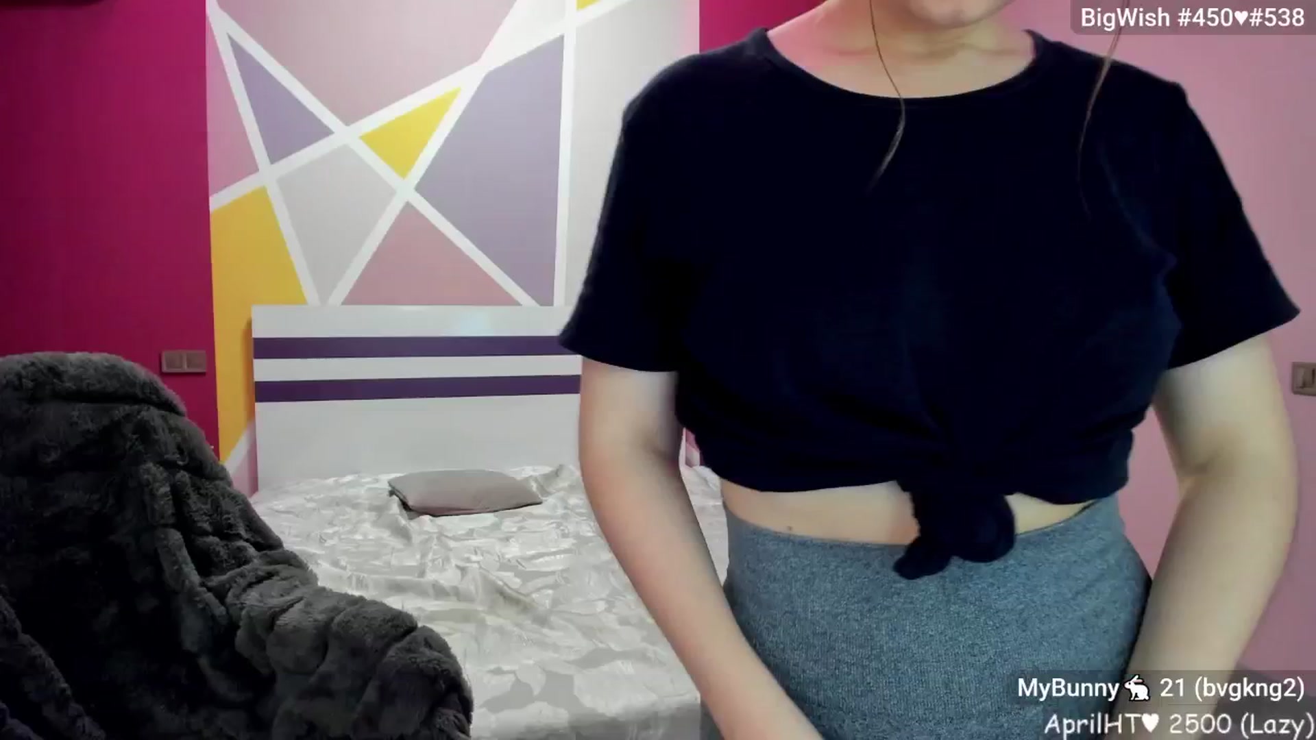 Gallery image thumbnail from LizaGhost's myfreecams stream on, 04/25/2025, 16:37 image 14 of 20