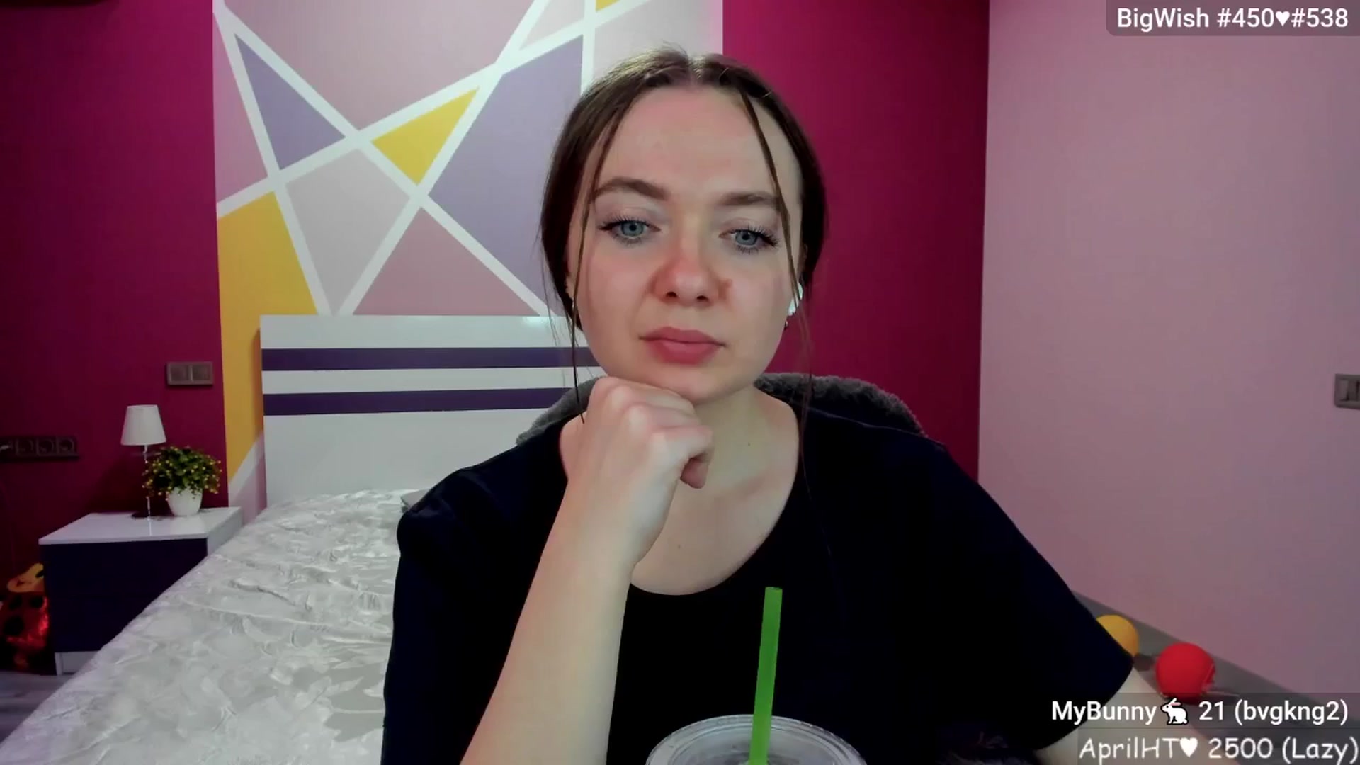 Gallery image thumbnail from LizaGhost's myfreecams stream on, 04/25/2025, 16:37 image 15 of 20