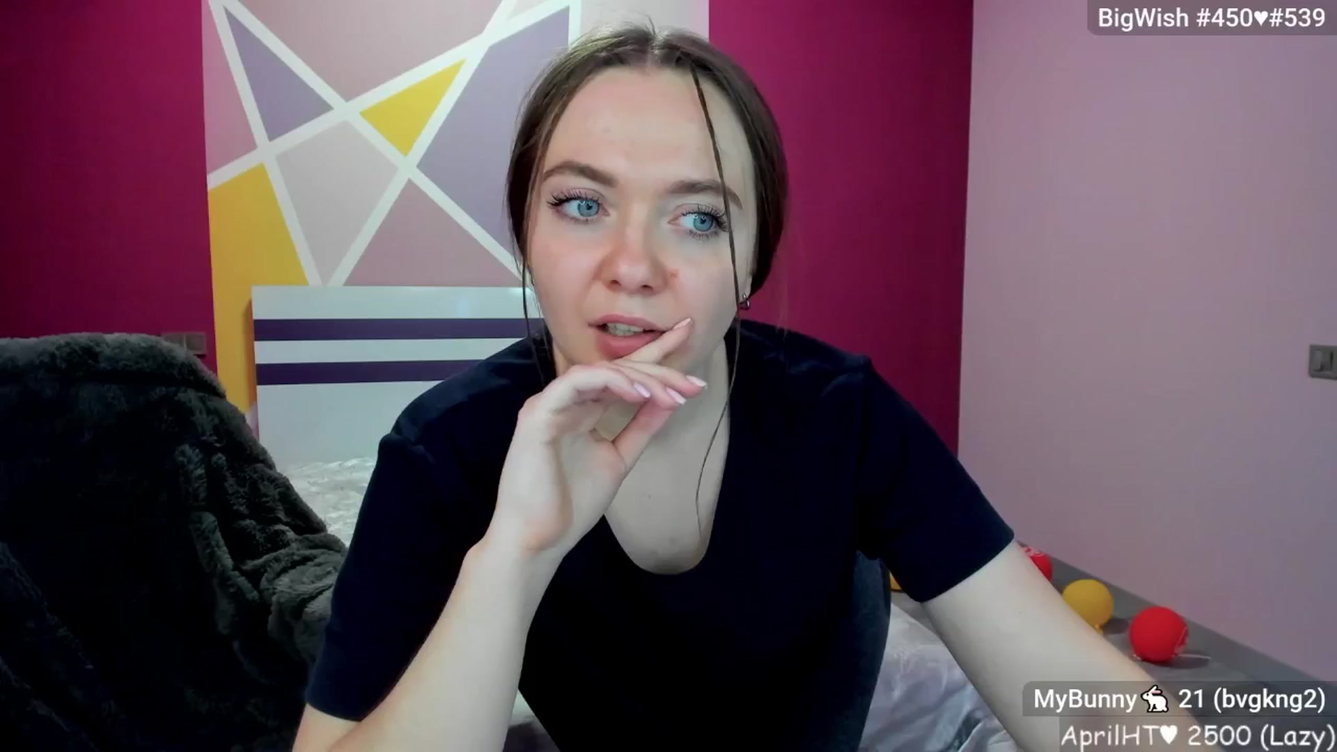 Gallery image thumbnail from LizaGhost's myfreecams stream on, 04/25/2025, 16:37 image 13 of 20