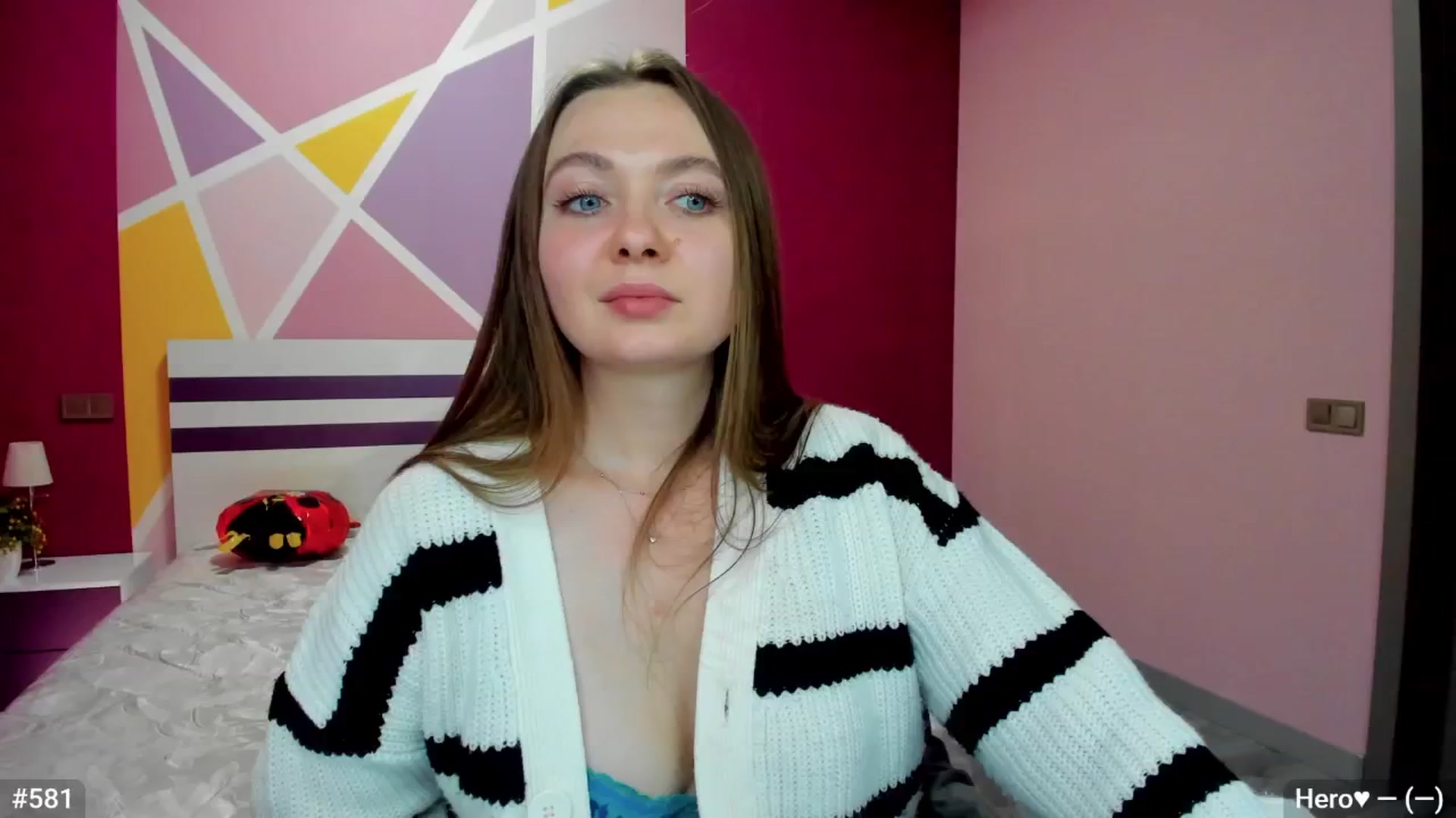 Gallery image thumbnail from LizaGhost's myfreecams stream on, 06/16/2025, 17:01 image 18 of 20