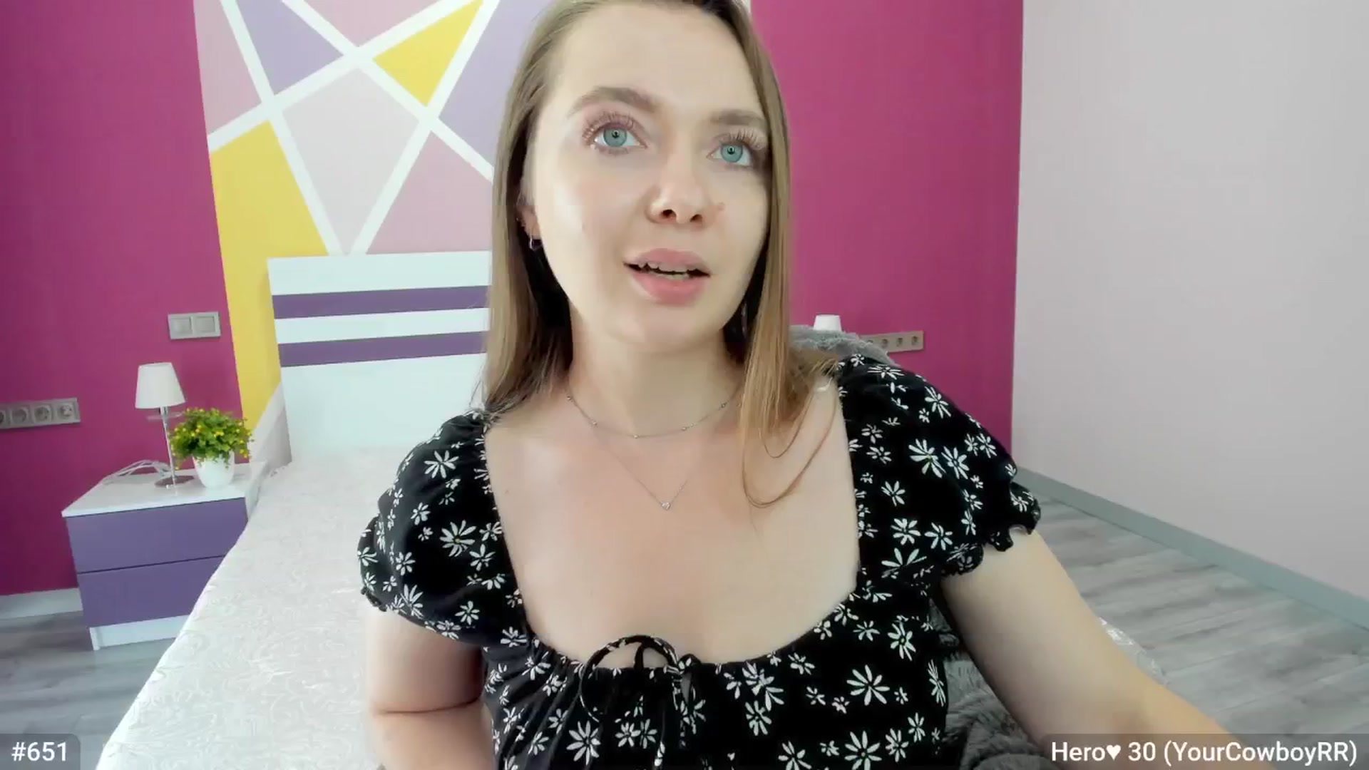 Gallery image thumbnail from LizaGhost's myfreecams stream on, 07/29/2025, 17:02 image 6 of 20