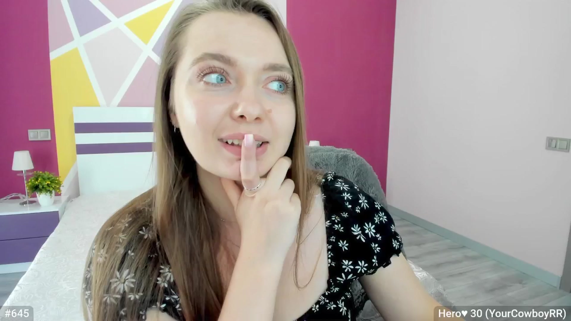 Gallery image thumbnail from LizaGhost's myfreecams stream on, 07/29/2025, 17:02 image 7 of 20