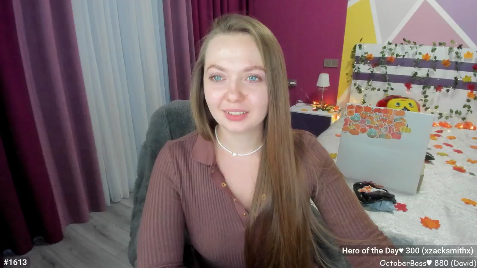 Gallery image thumbnail from LizaGhost's myfreecams stream on, 10/07/2025, 16:27 image 9 of 20