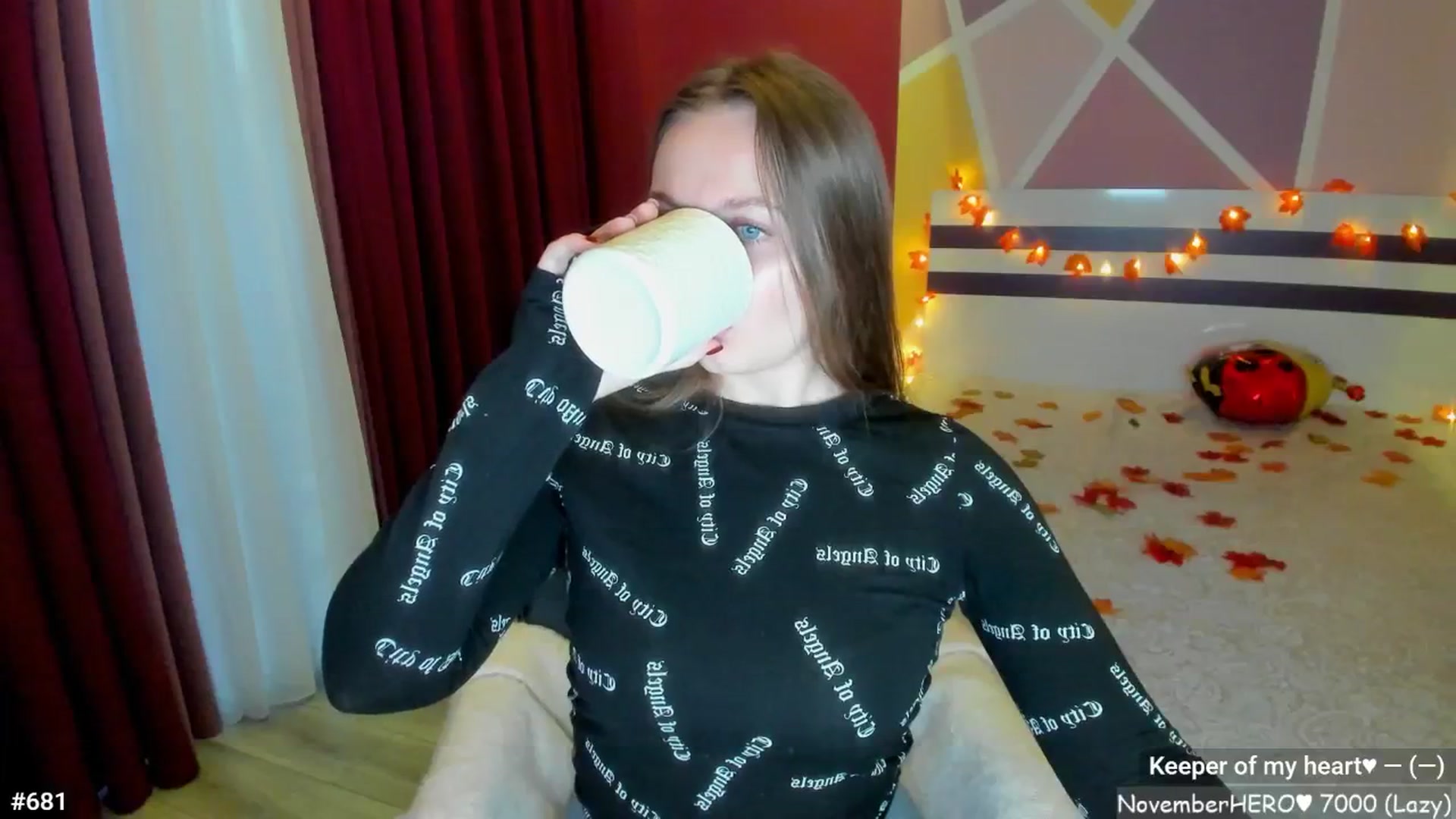 Gallery image thumbnail from LizaGhost's myfreecams stream on, 11/19/2025, 17:04 image 5 of 20