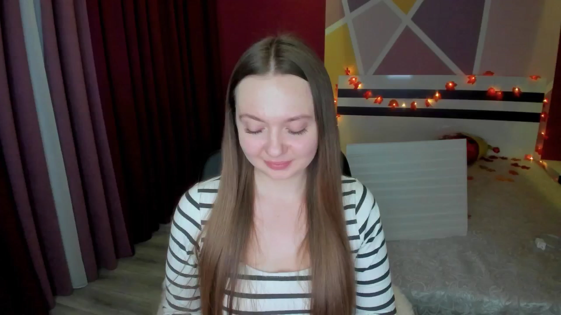 Gallery image thumbnail from LizaGhost's myfreecams stream on, 12/01/2025, 17:20 image 2 of 20