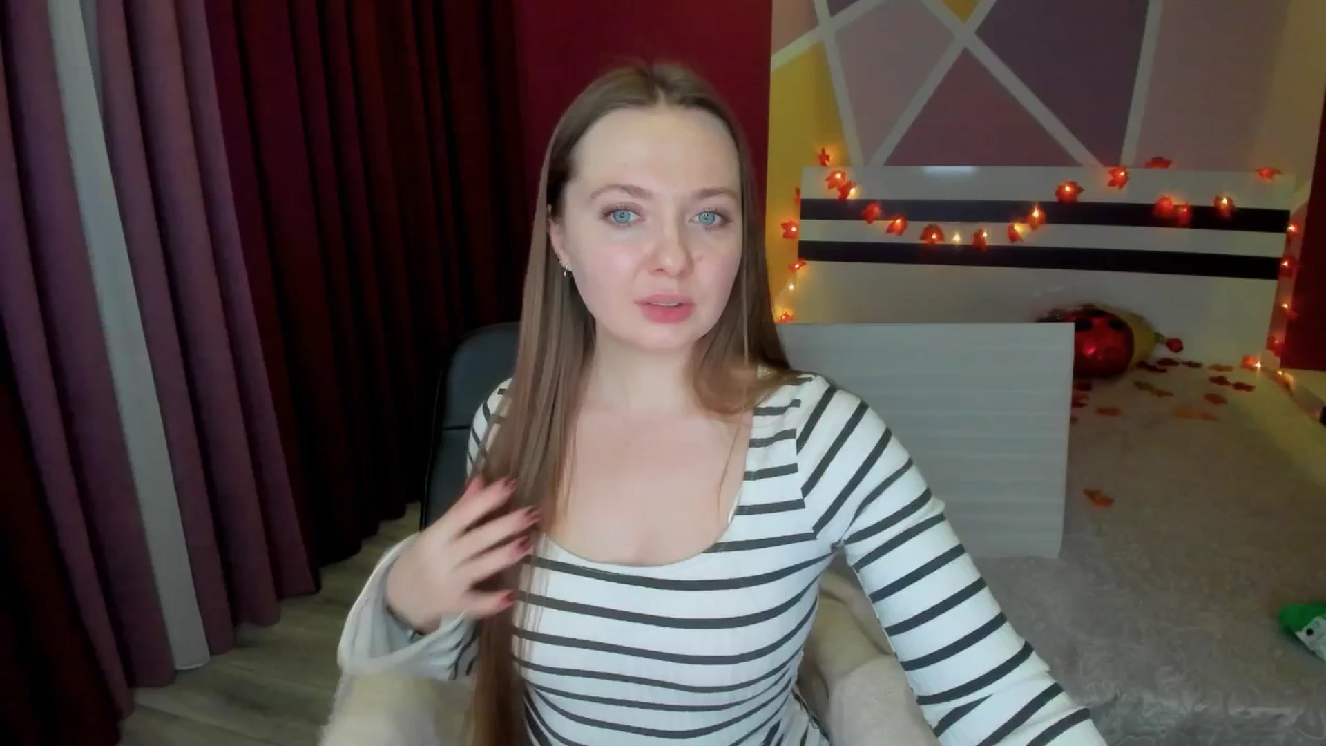 Gallery image thumbnail from LizaGhost's myfreecams stream on, 12/01/2025, 17:20 image 5 of 20