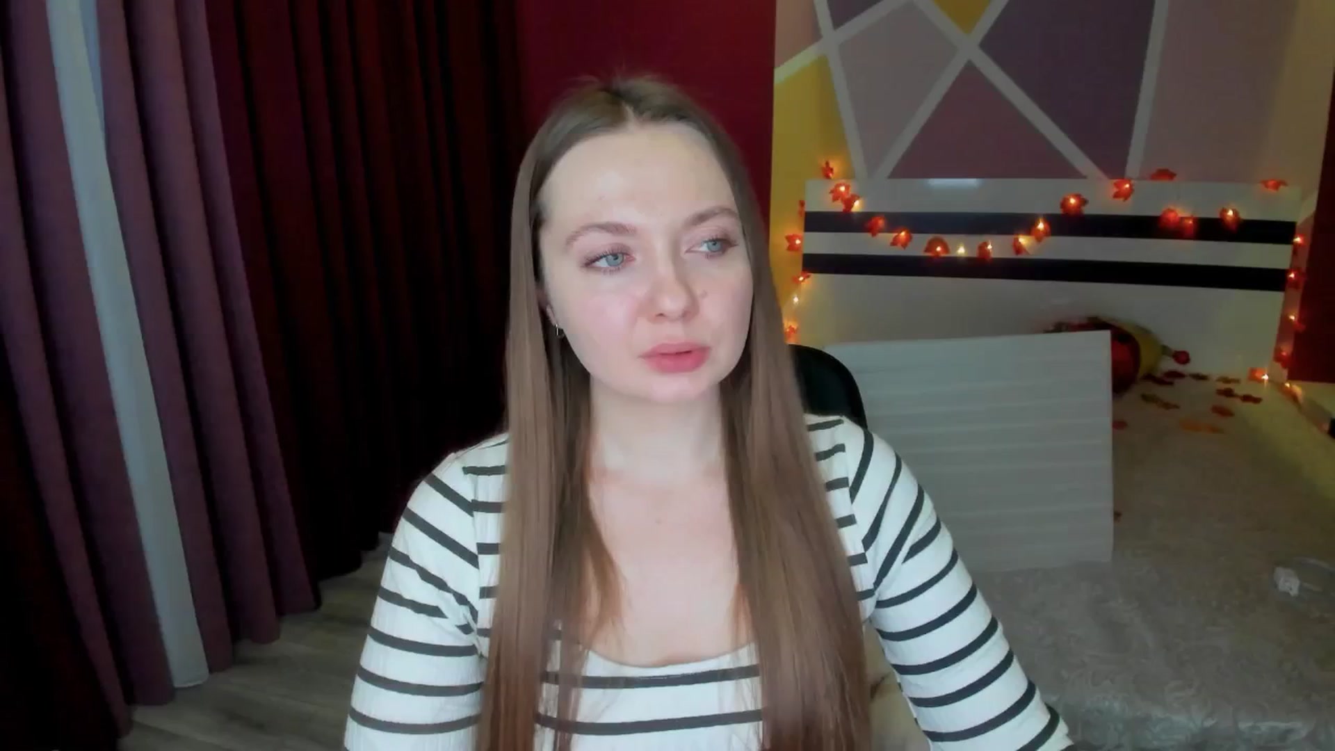 Gallery image thumbnail from LizaGhost's myfreecams stream on, 12/01/2025, 17:20 image 1 of 20