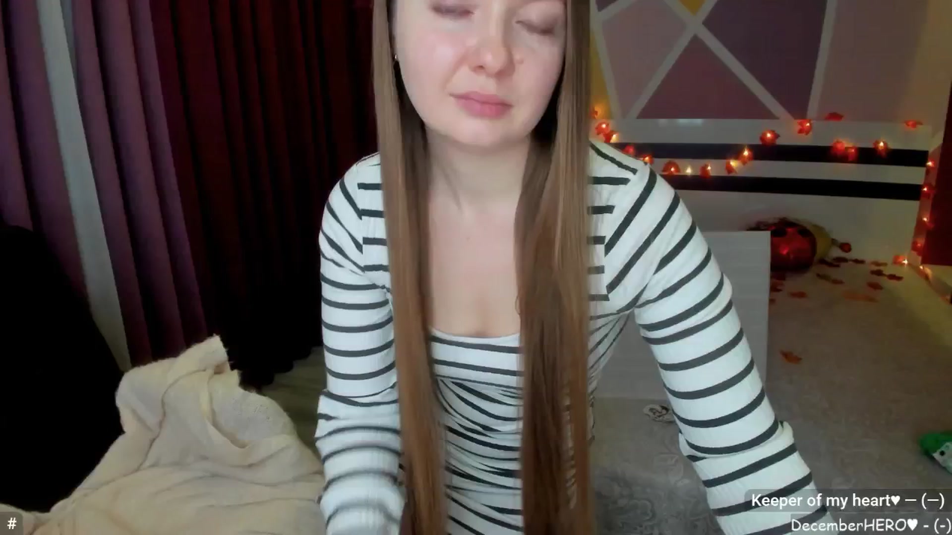 Gallery image thumbnail from LizaGhost's myfreecams stream on, 12/01/2025, 17:20 image 9 of 20