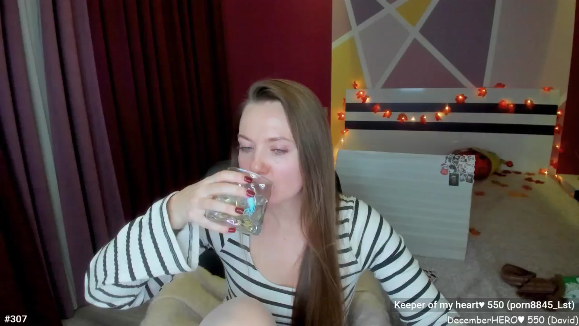 Gallery image thumbnail from LizaGhost's myfreecams stream on, 12/01/2025, 17:58 image 14 of 20
