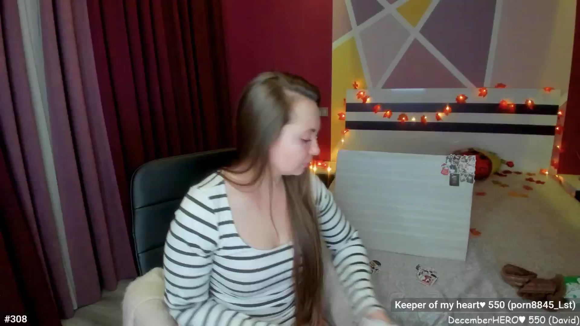 Gallery image thumbnail from LizaGhost's myfreecams stream on, 12/01/2025, 17:58 image 16 of 20