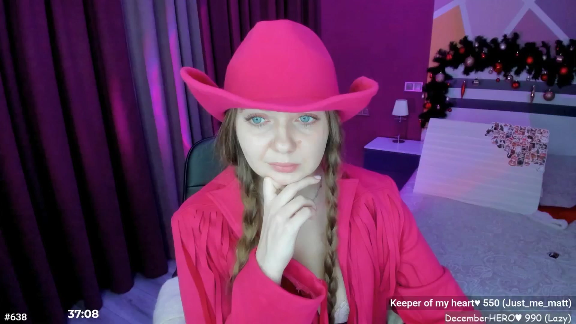 Gallery image thumbnail from LizaGhost's myfreecams stream on, 12/05/2025, 15:03 image 10 of 20