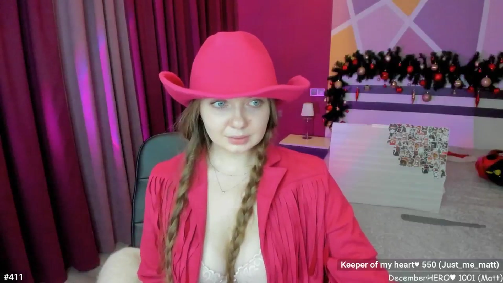 Gallery image thumbnail from LizaGhost's myfreecams stream on, 12/05/2025, 16:59 image 6 of 20