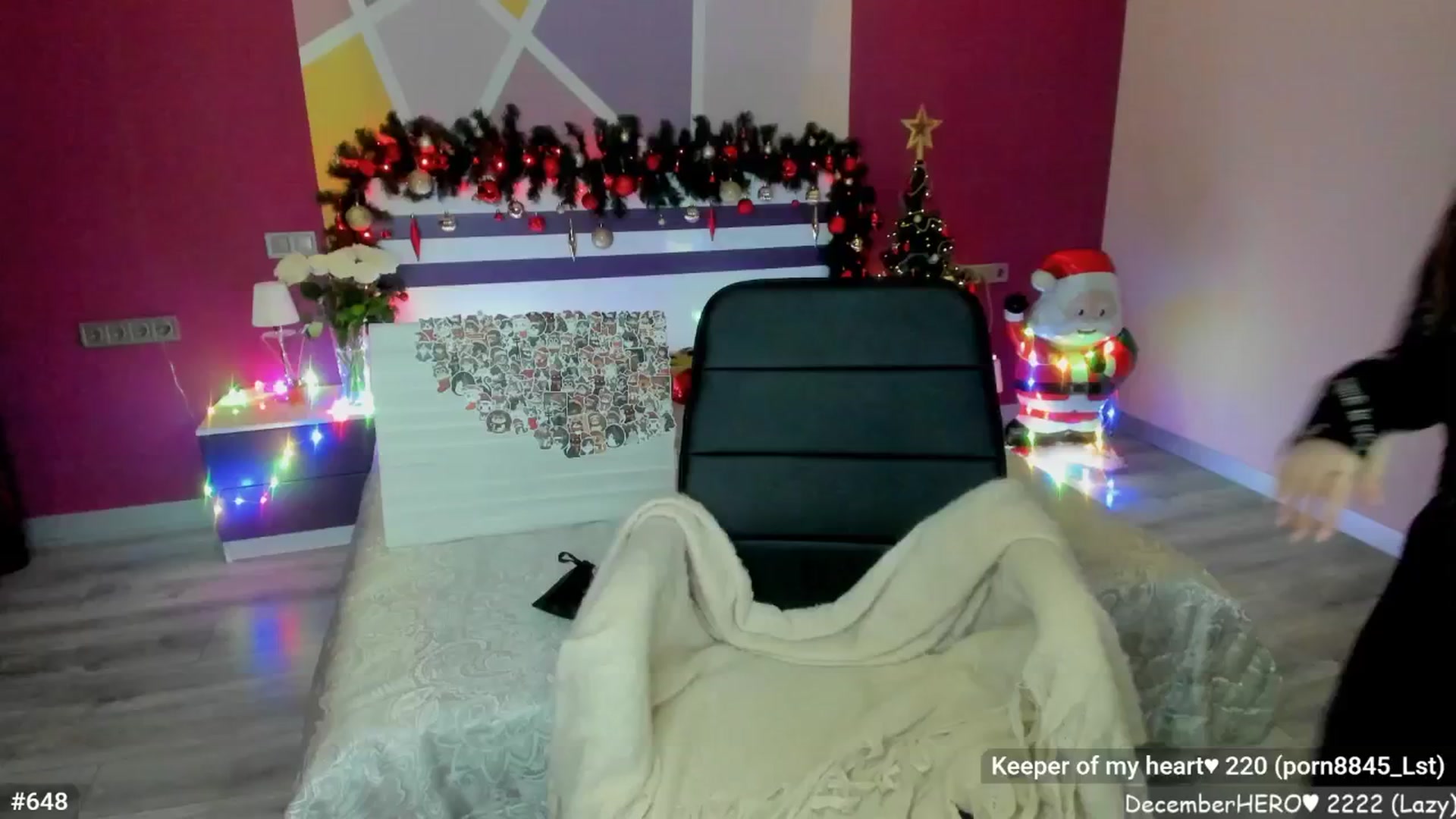 Gallery image thumbnail from LizaGhost's myfreecams stream on, 12/16/2025, 18:01 image 6 of 20