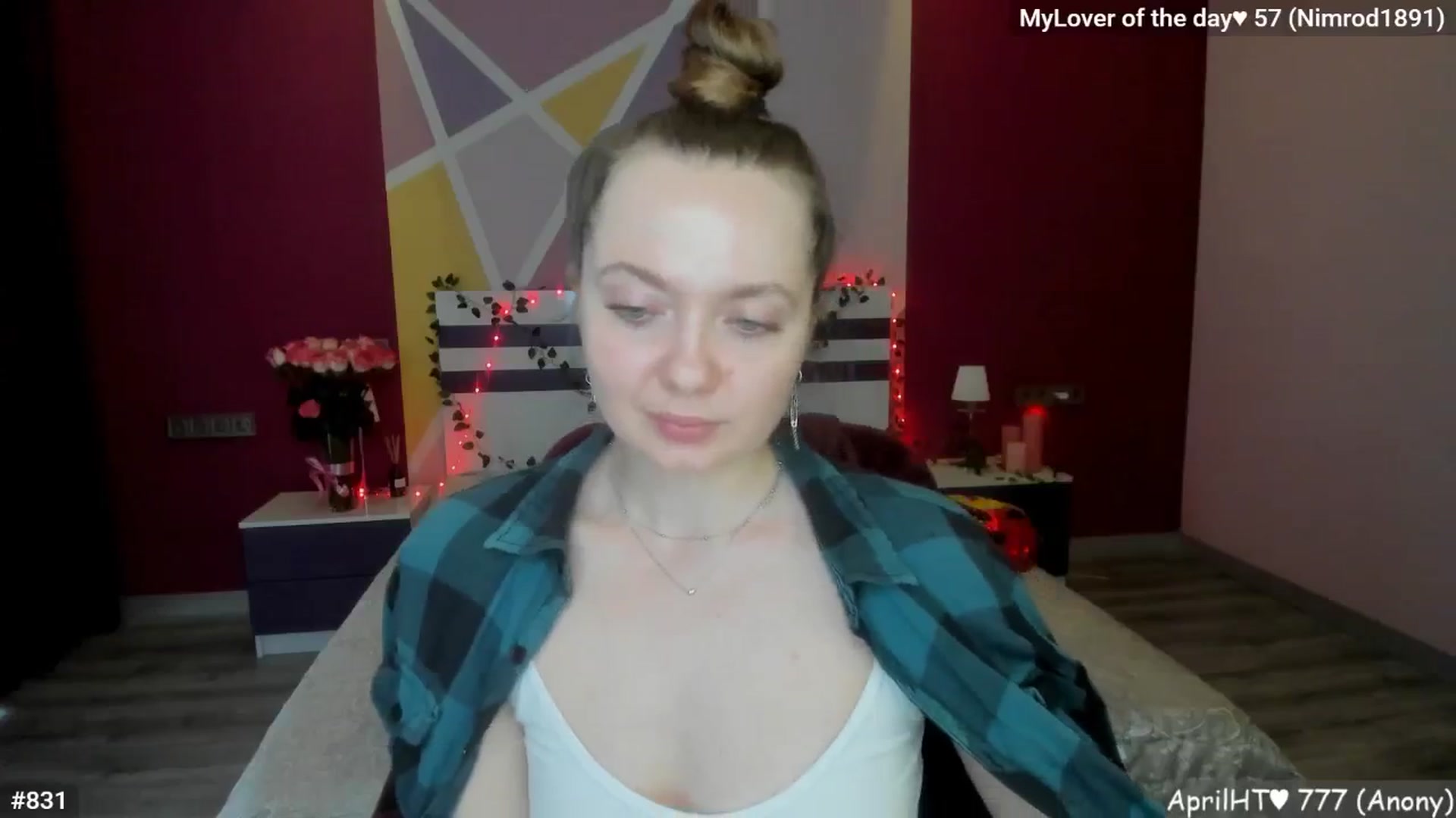 Gallery image thumbnail from LizaGhost's myfreecams stream on, 04/07/2026, 14:26 image 14 of 20