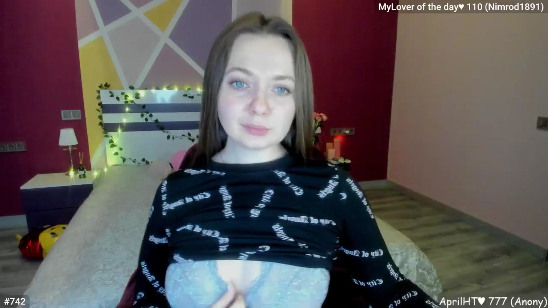 Gallery image thumbnail from LizaGhost's myfreecams stream on, 04/10/2026, 16:56 image 8 of 20