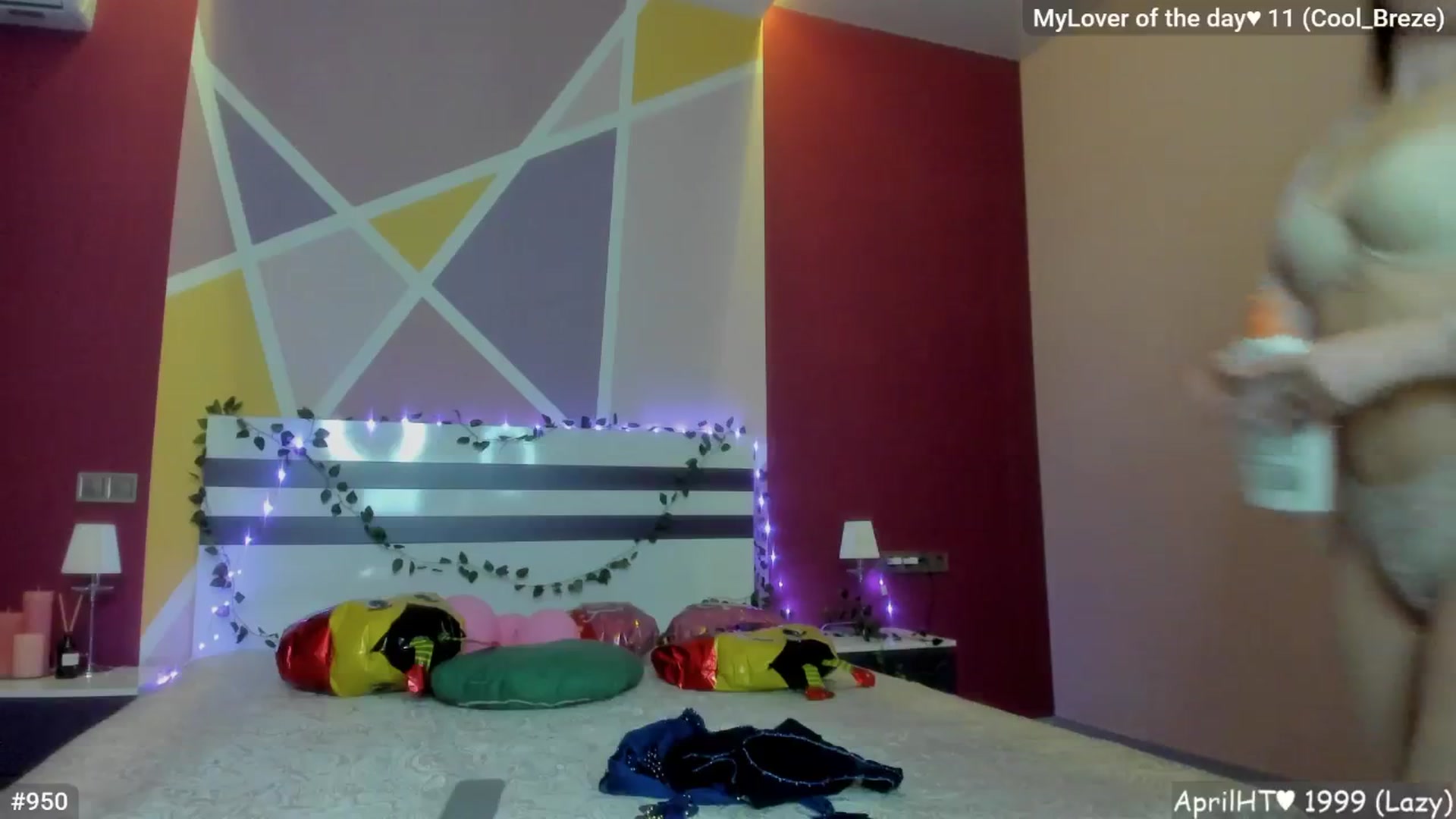 Gallery image thumbnail from LizaGhost's myfreecams stream on, 04/27/2026, 14:23 image 15 of 20