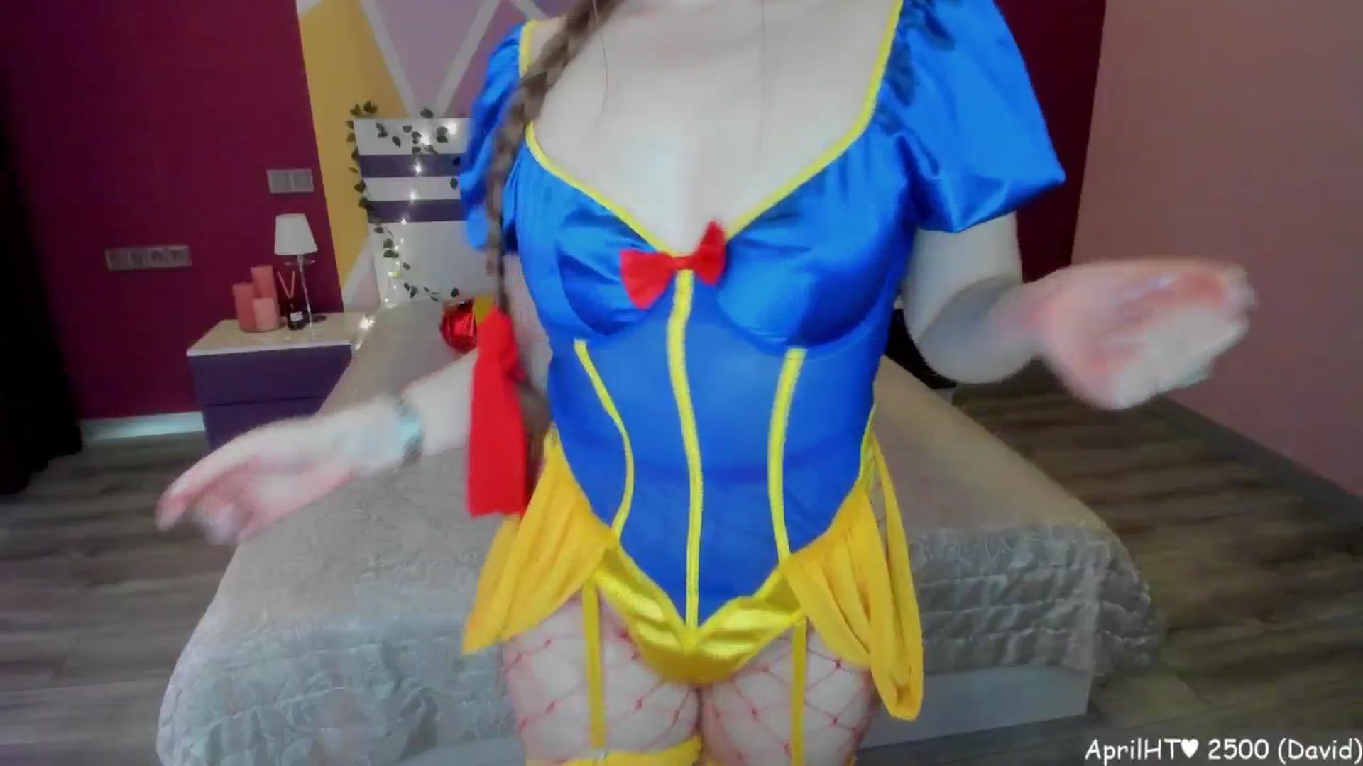 Gallery image thumbnail from LizaGhost's myfreecams stream on, 04/28/2026, 14:04 image 17 of 20