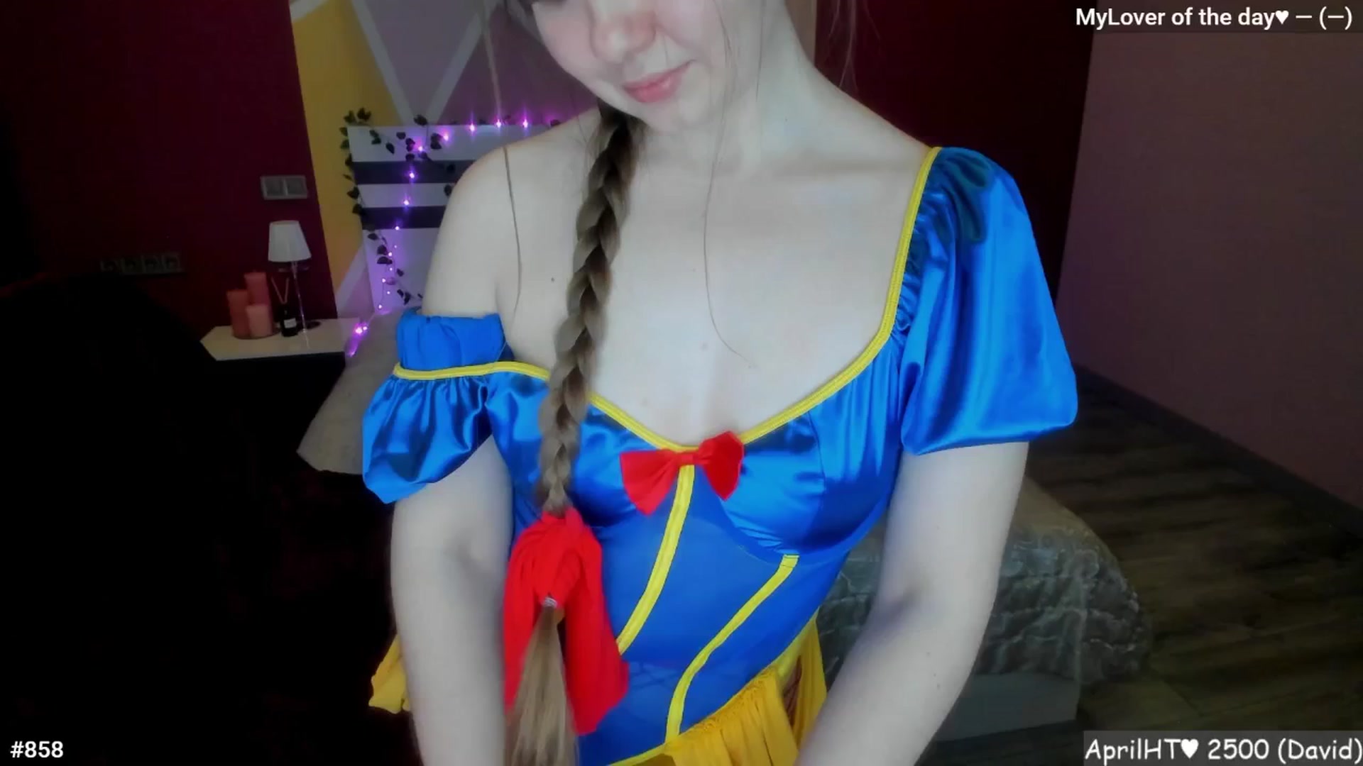 Gallery image thumbnail from LizaGhost's myfreecams stream on, 04/28/2026, 14:04 image 1 of 20