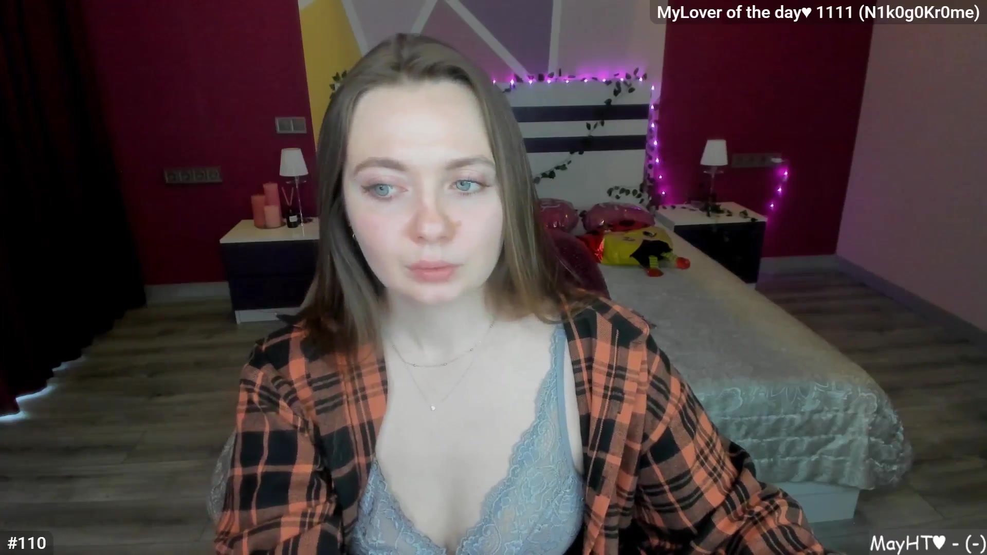 Gallery image thumbnail from LizaGhost's myfreecams stream on, 05/01/2026, 16:30 image 15 of 20