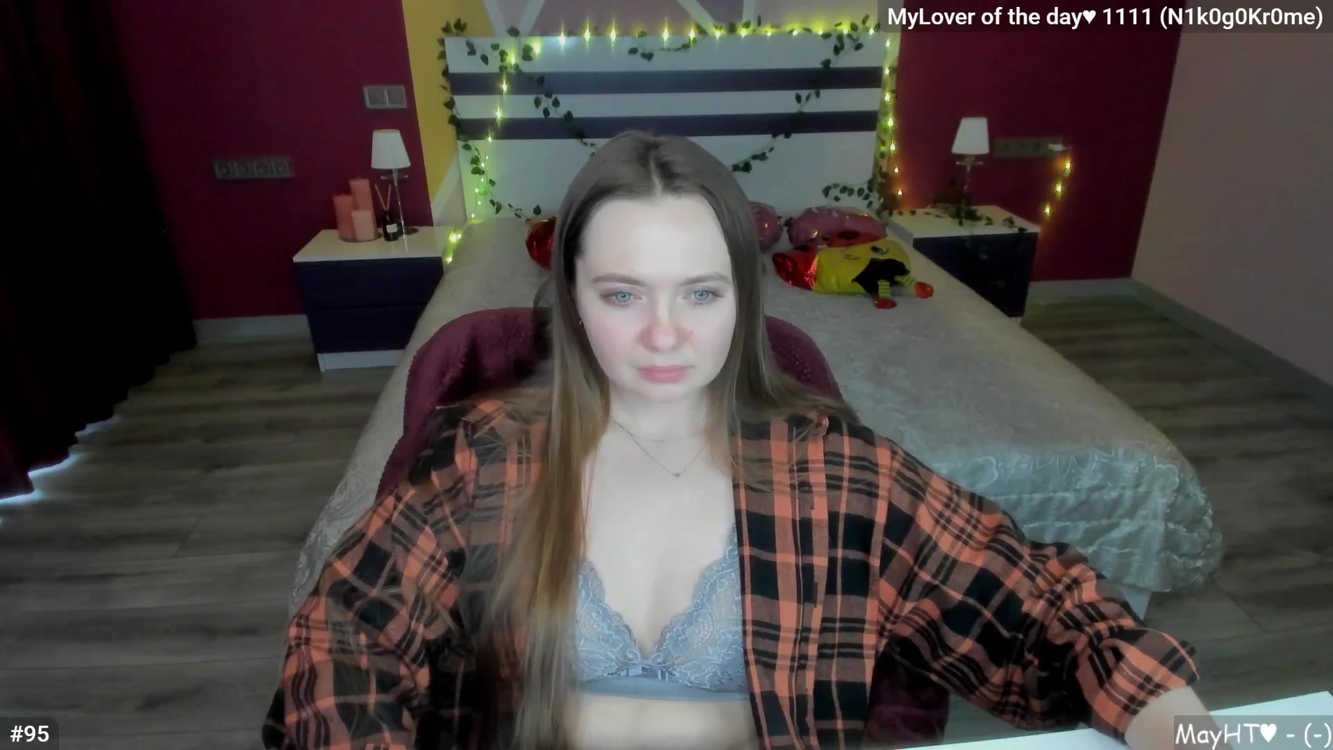 Gallery image thumbnail from LizaGhost's myfreecams stream on, 05/01/2026, 16:30 image 17 of 20