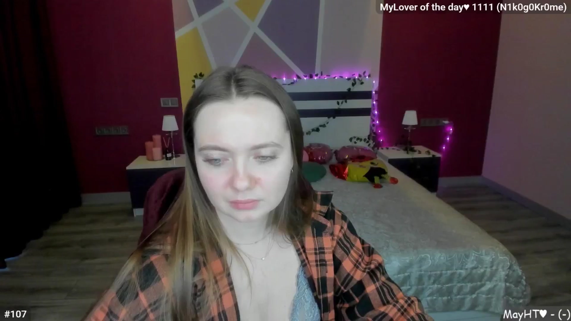 Gallery image thumbnail from LizaGhost's myfreecams stream on, 05/01/2026, 16:59 image 17 of 20