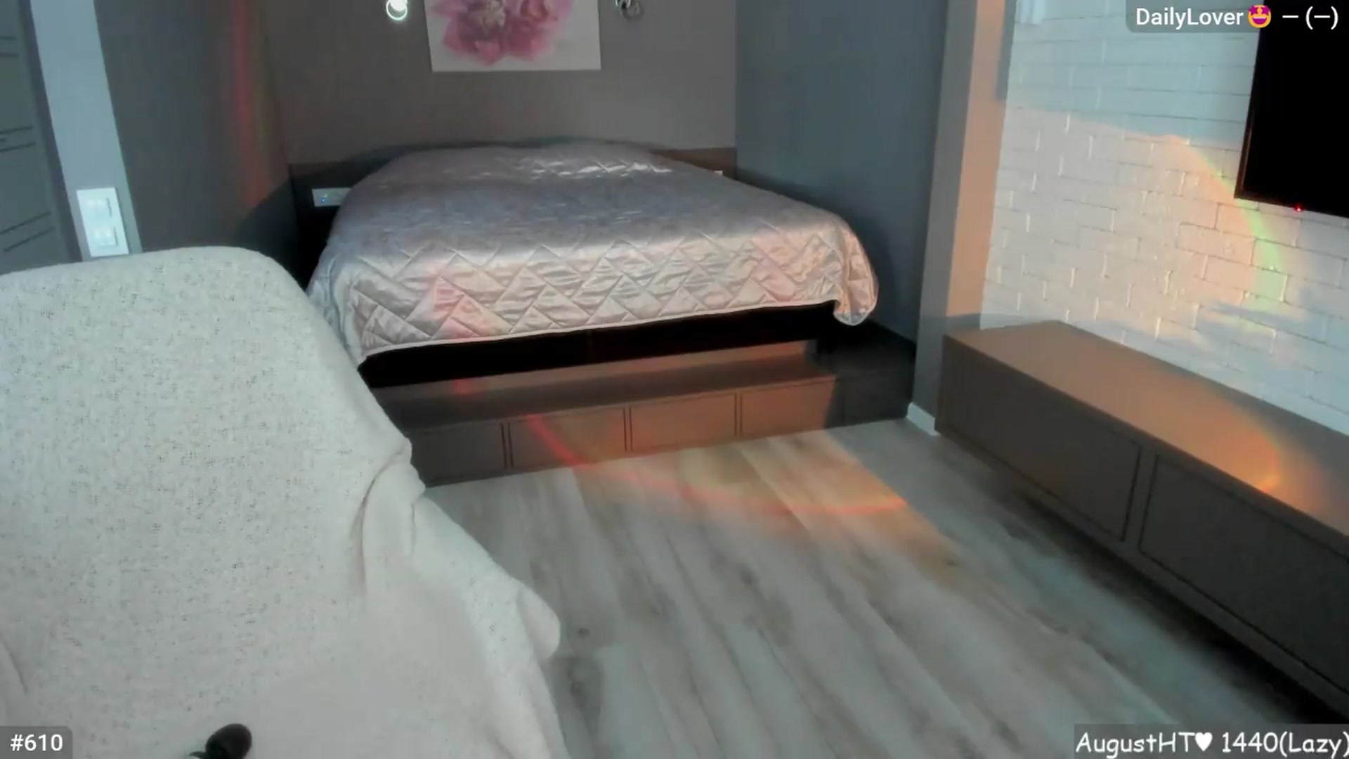 Gallery image thumbnail from LizaGhost's myfreecams stream on, 08/07/2026, 13:09 image 7 of 20