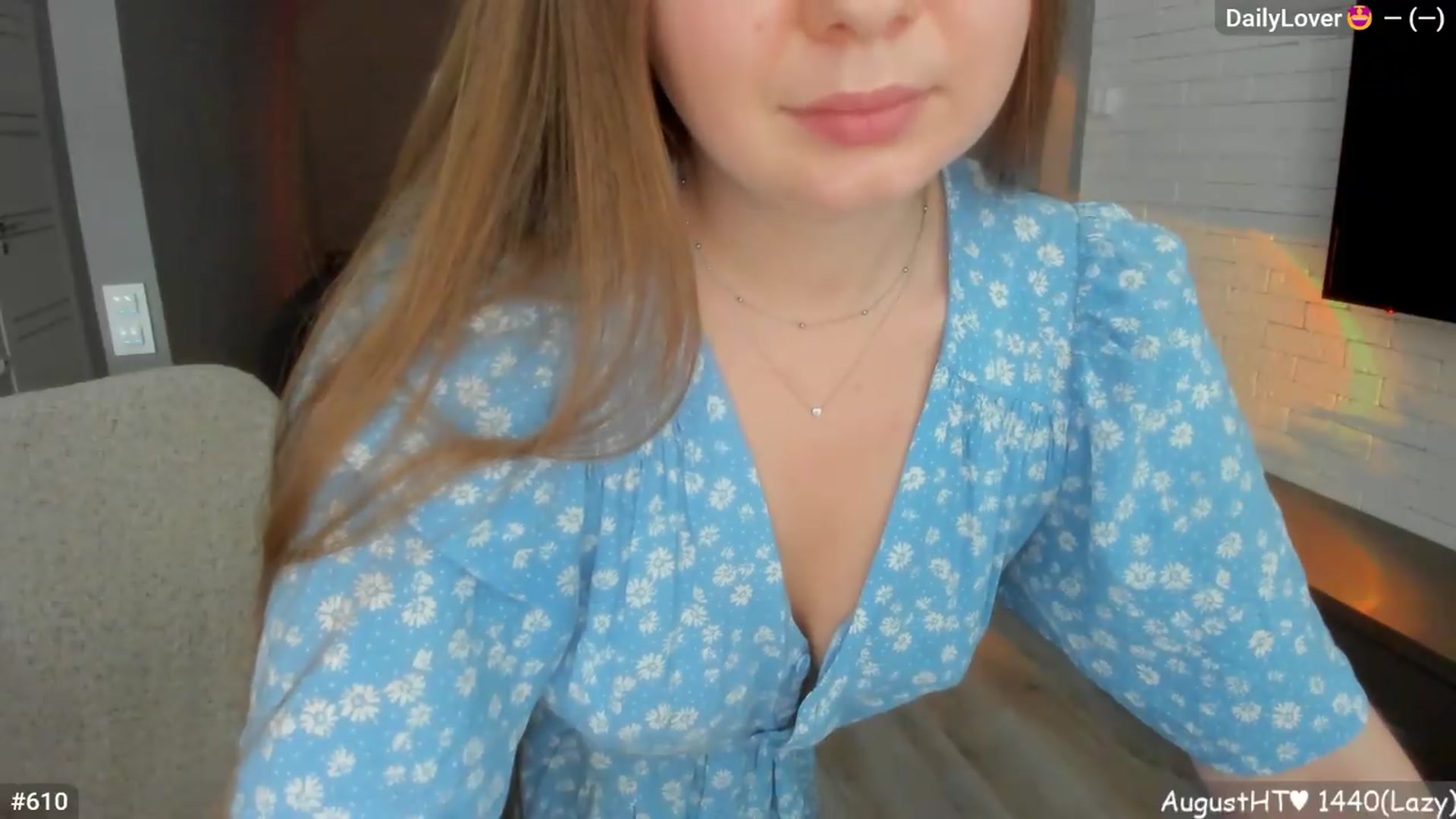 Gallery image thumbnail from LizaGhost's myfreecams stream on, 08/07/2026, 13:09 image 11 of 20
