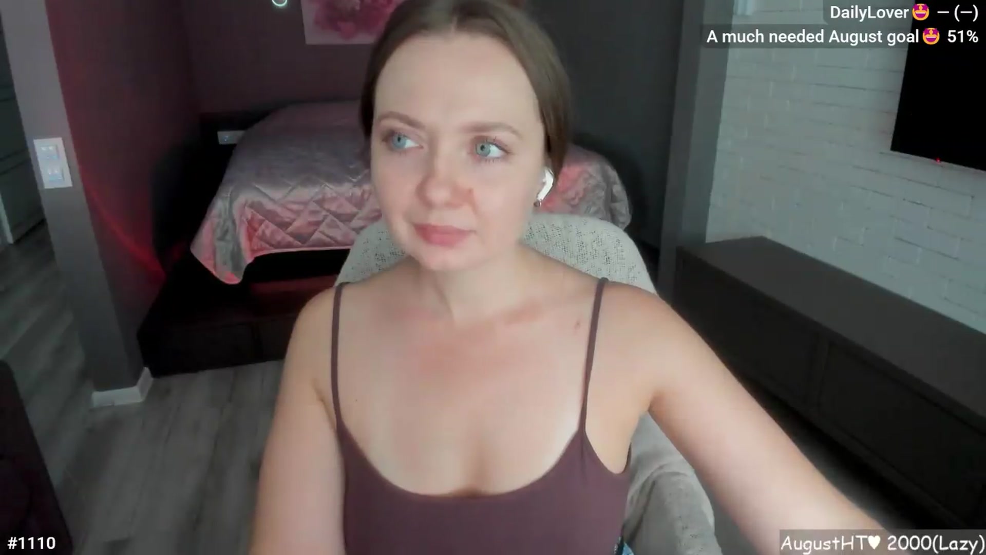 Gallery image thumbnail from LizaGhost's myfreecams stream on, 08/26/2026, 18:05 image 14 of 20