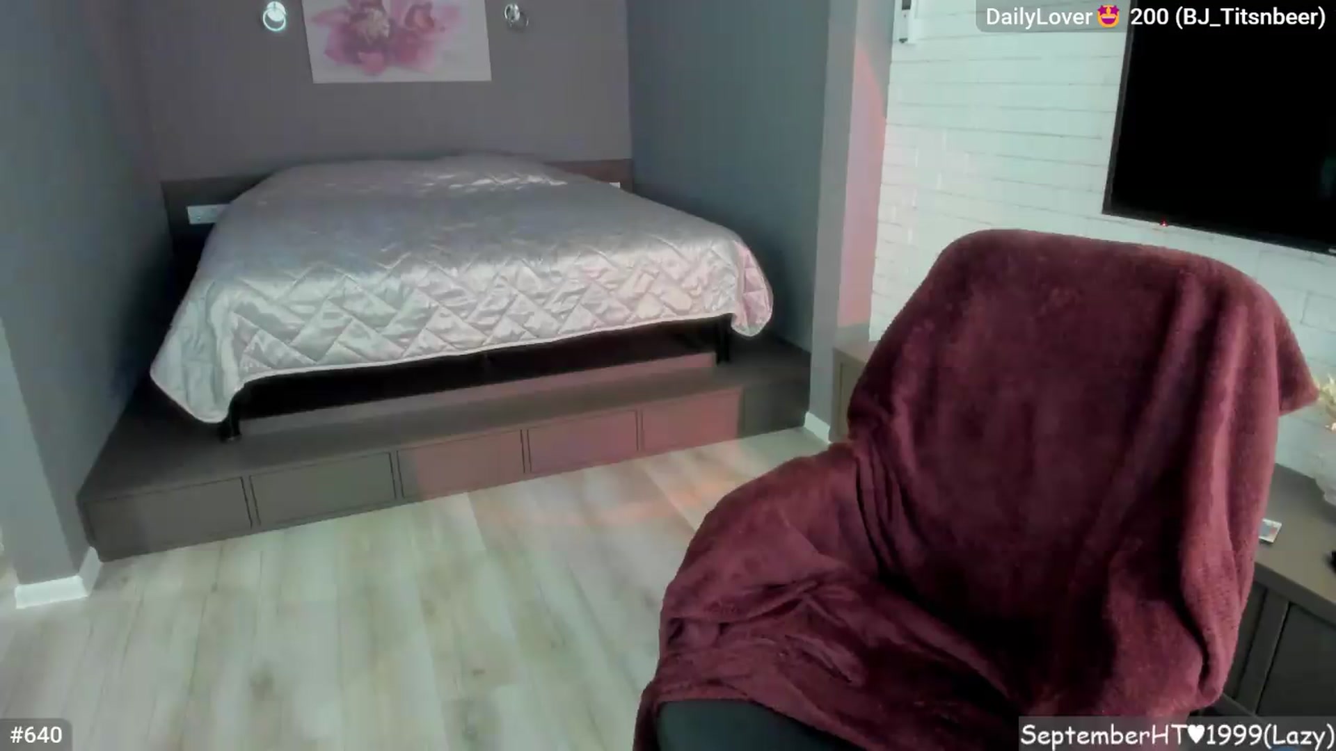 Gallery image thumbnail from LizaGhost's myfreecams stream on, 09/14/2026, 14:10 image 18 of 20