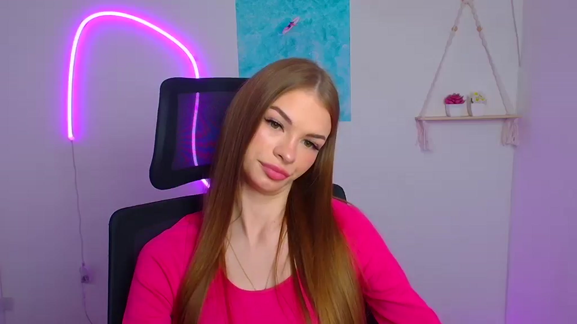Gallery image thumbnail from Lizavetaqueen's myfreecams stream on, 04/11/2026, 13:00 image 18 of 20