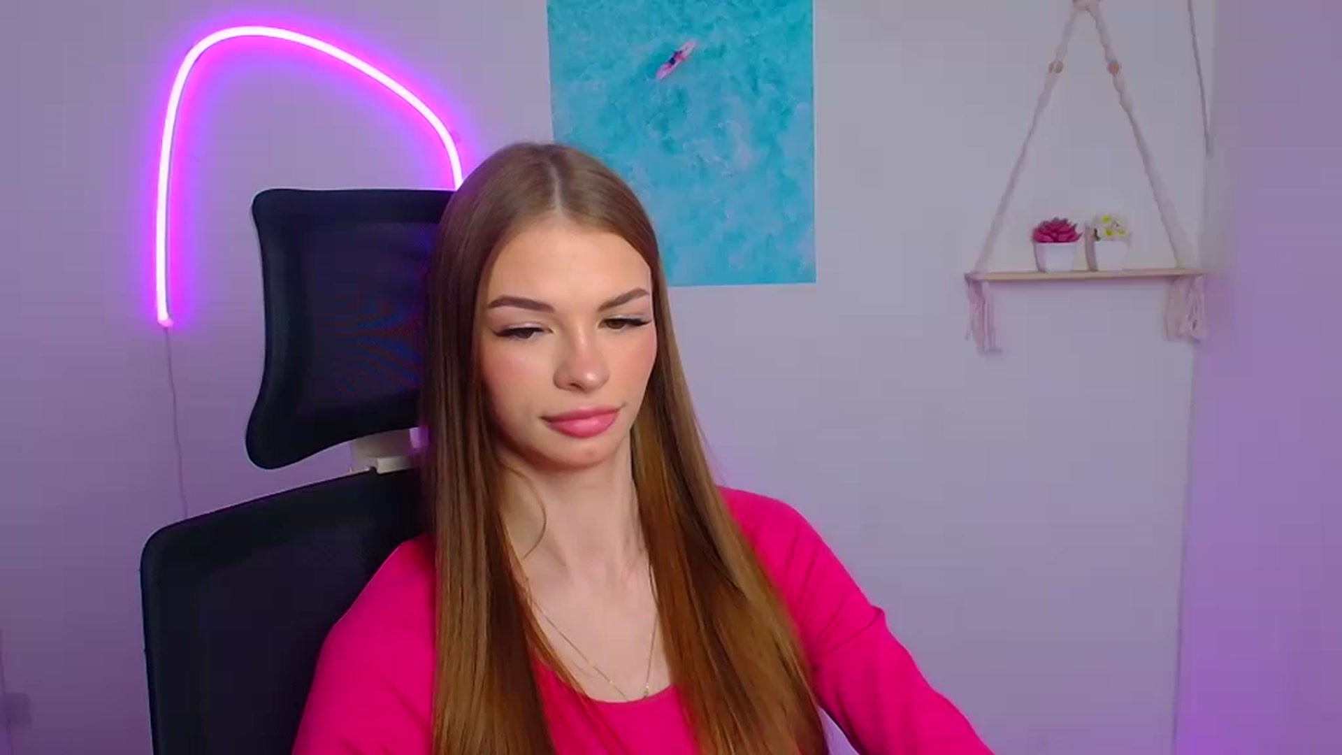 Gallery image thumbnail from Lizavetaqueen's myfreecams stream on, 04/11/2026, 13:00 image 7 of 20
