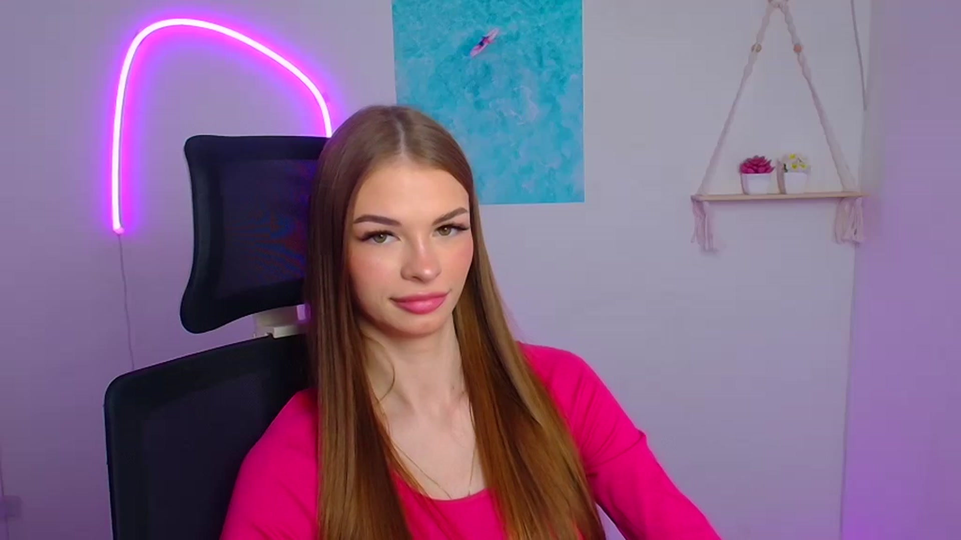 Gallery image thumbnail from Lizavetaqueen's myfreecams stream on, 04/11/2026, 13:00 image 5 of 20