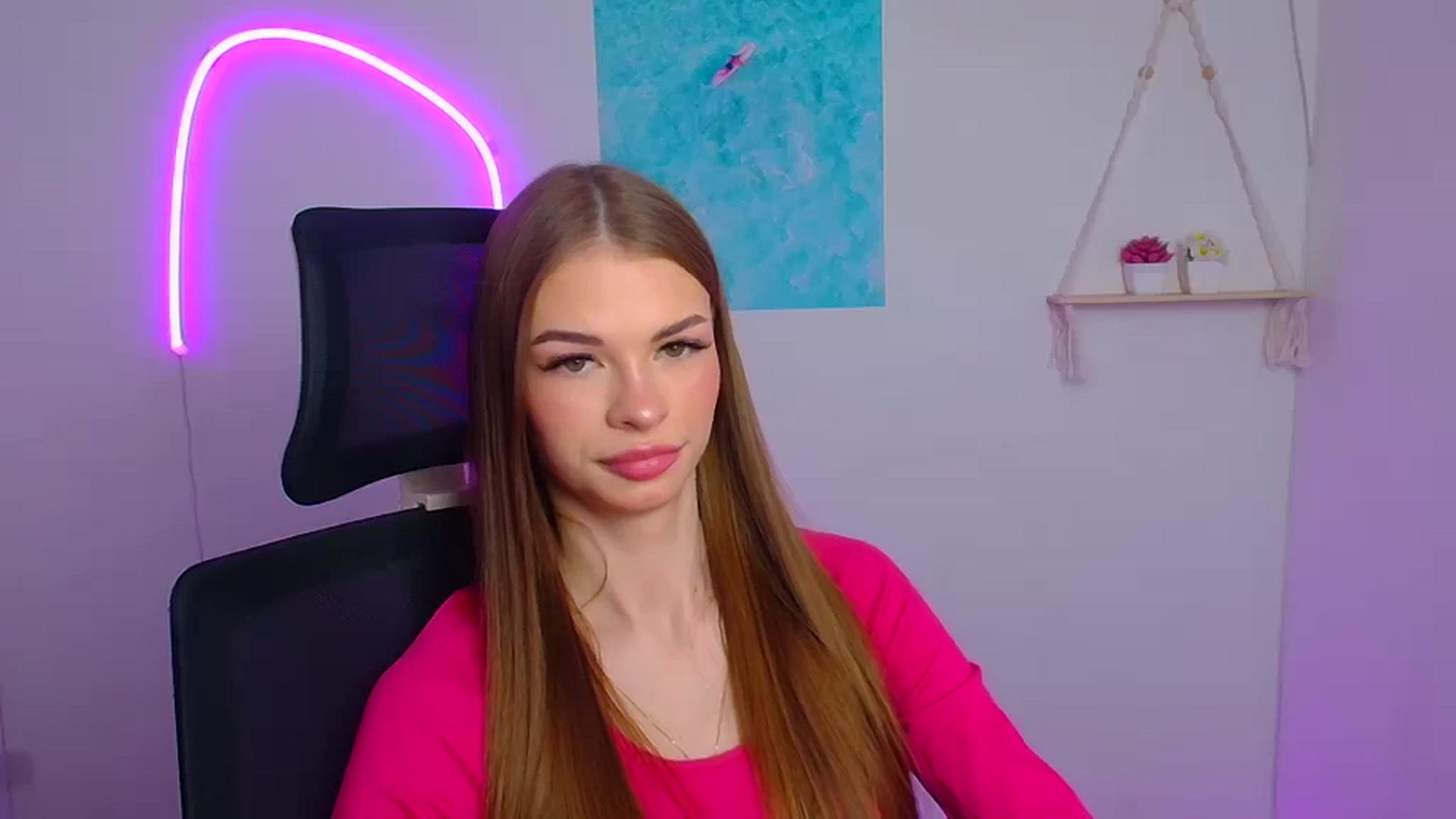 Gallery image thumbnail from Lizavetaqueen's myfreecams stream on, 04/11/2026, 13:00 image 2 of 20