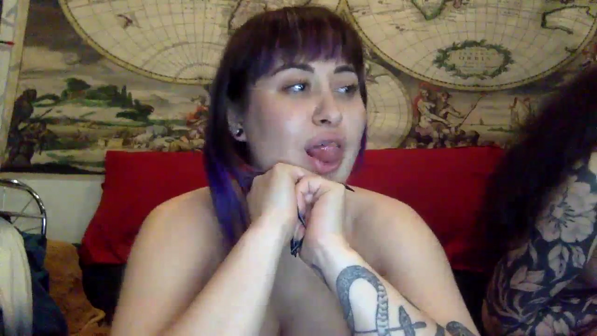 Gallery image thumbnail from Lizfields's myfreecams stream on, 01/02/2024, 06:07 image 6 of 20