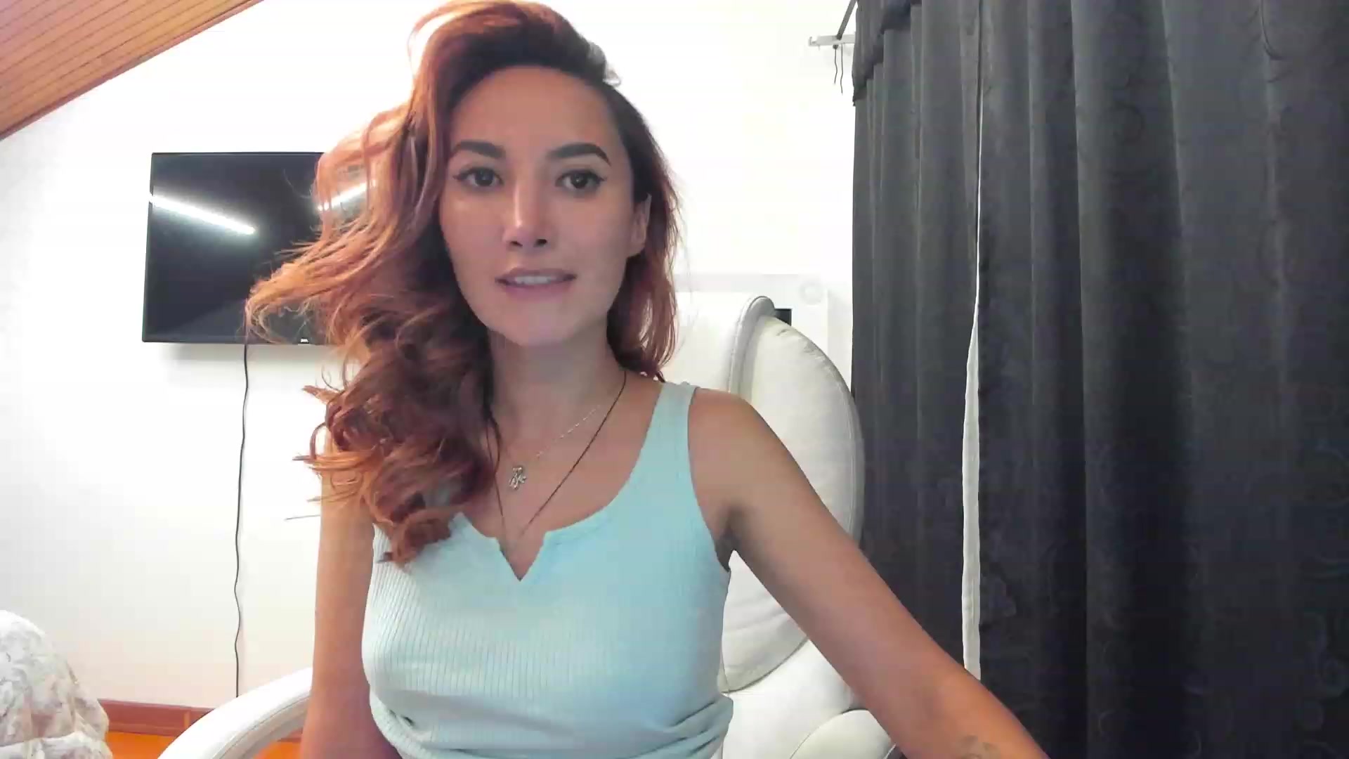 Gallery image thumbnail from LizzEser's myfreecams stream on, 11/15/2022, 03:35 image 1 of 20