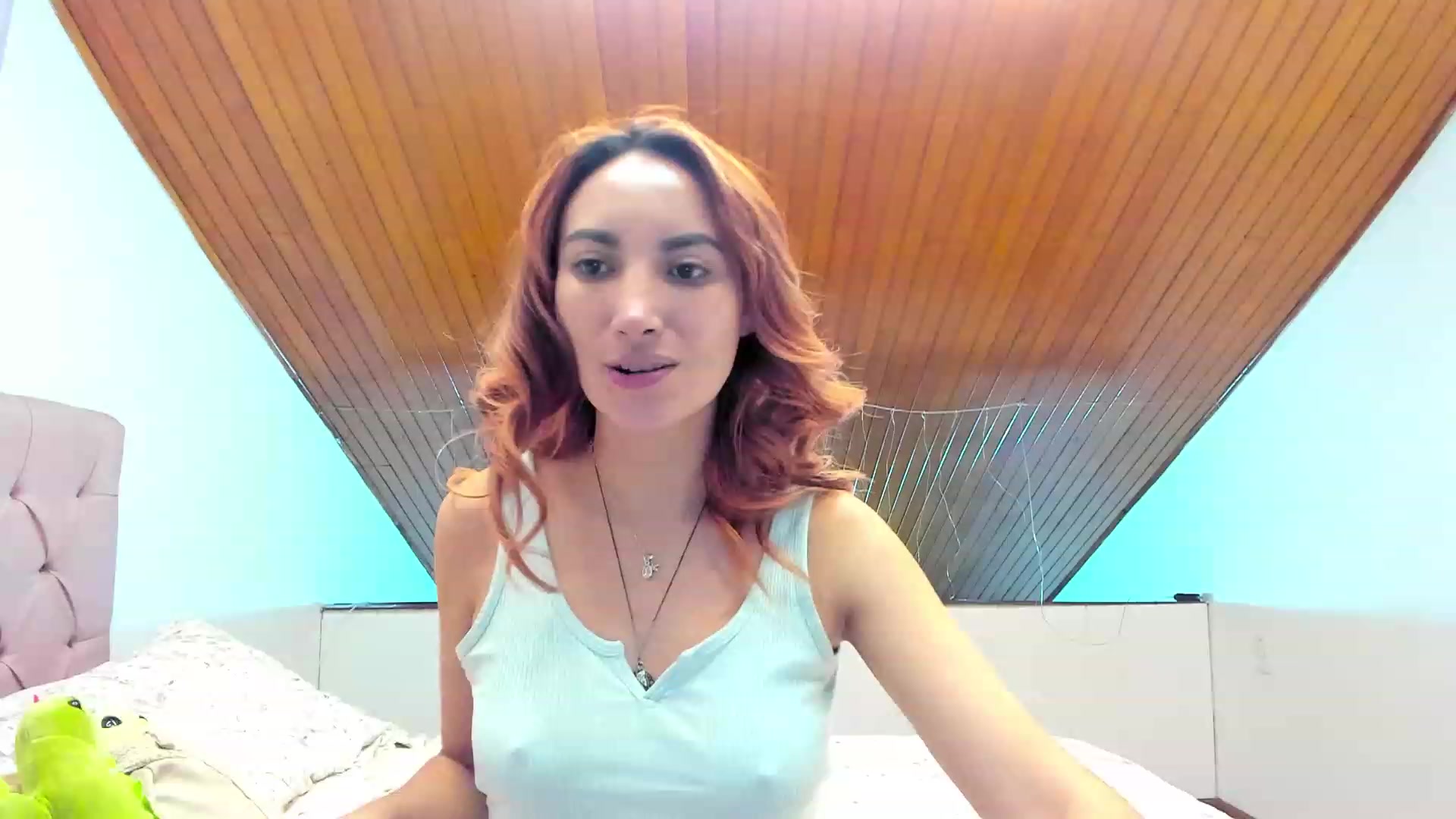 Gallery image thumbnail from LizzEser's myfreecams stream on, 11/17/2022, 03:47 image 13 of 20