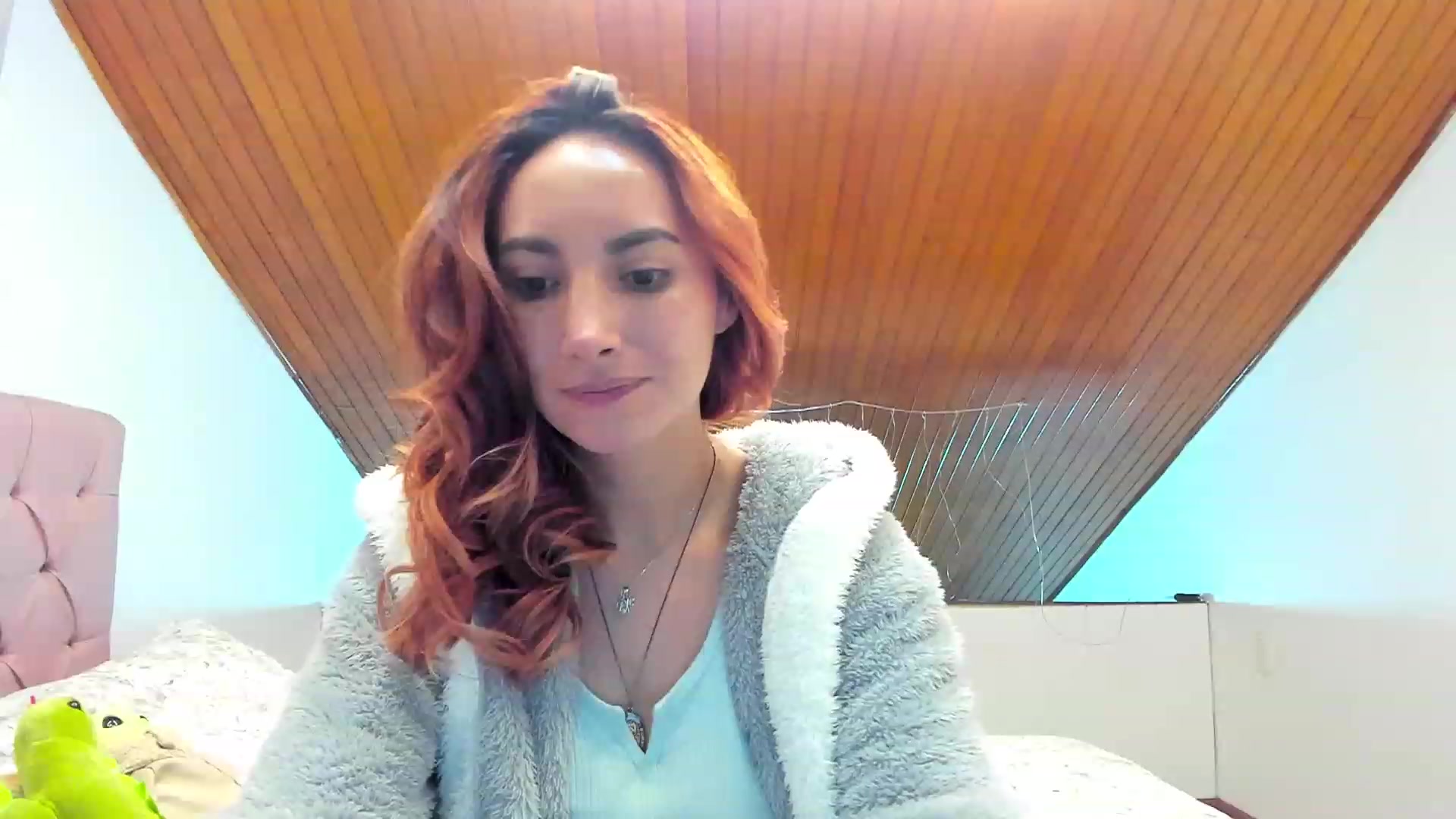 Gallery image thumbnail from LizzEser's myfreecams stream on, 11/17/2022, 03:47 image 18 of 20