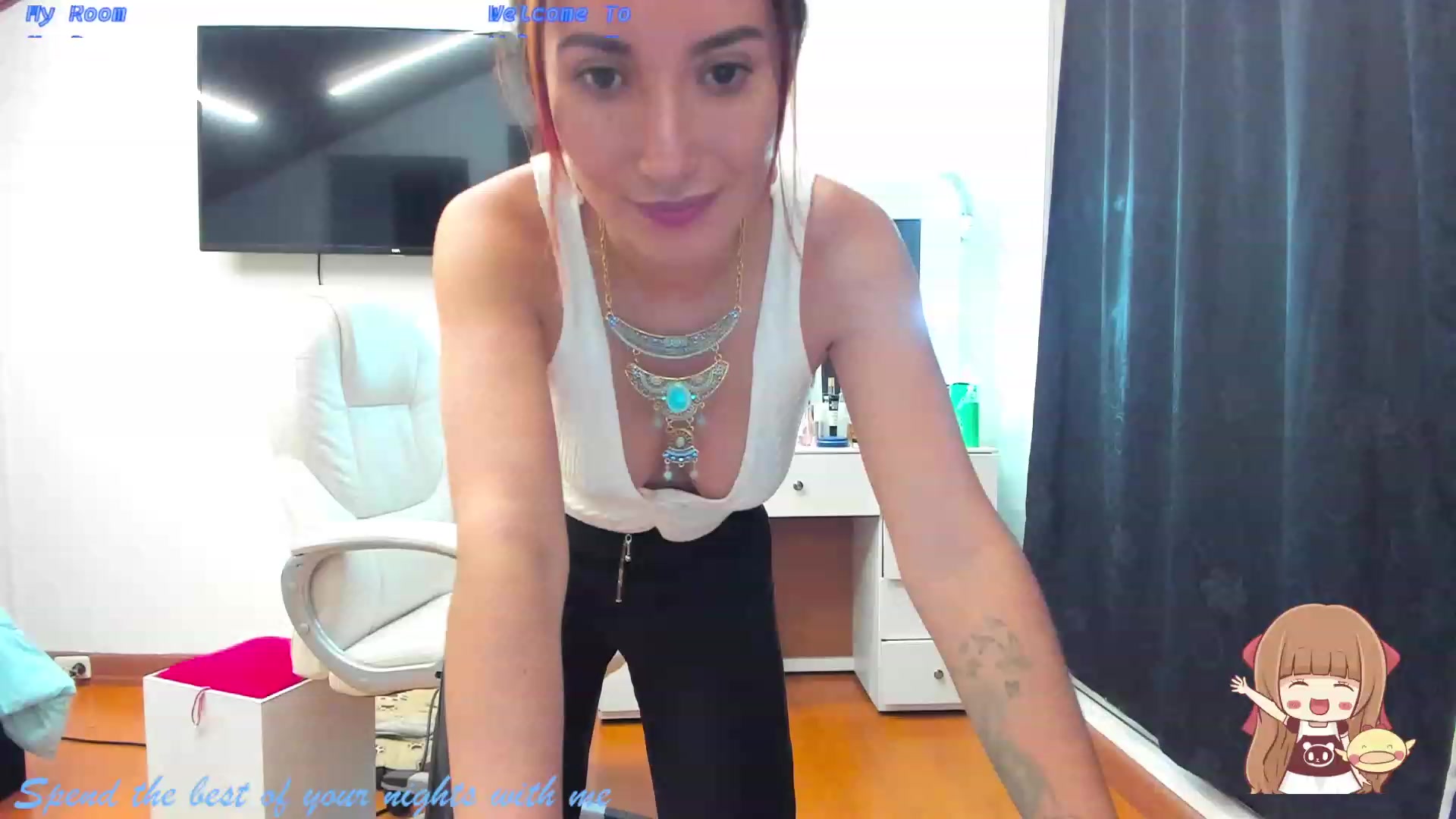 Gallery image thumbnail from LizzEser's myfreecams stream on, 02/18/2023, 02:10 image 18 of 20