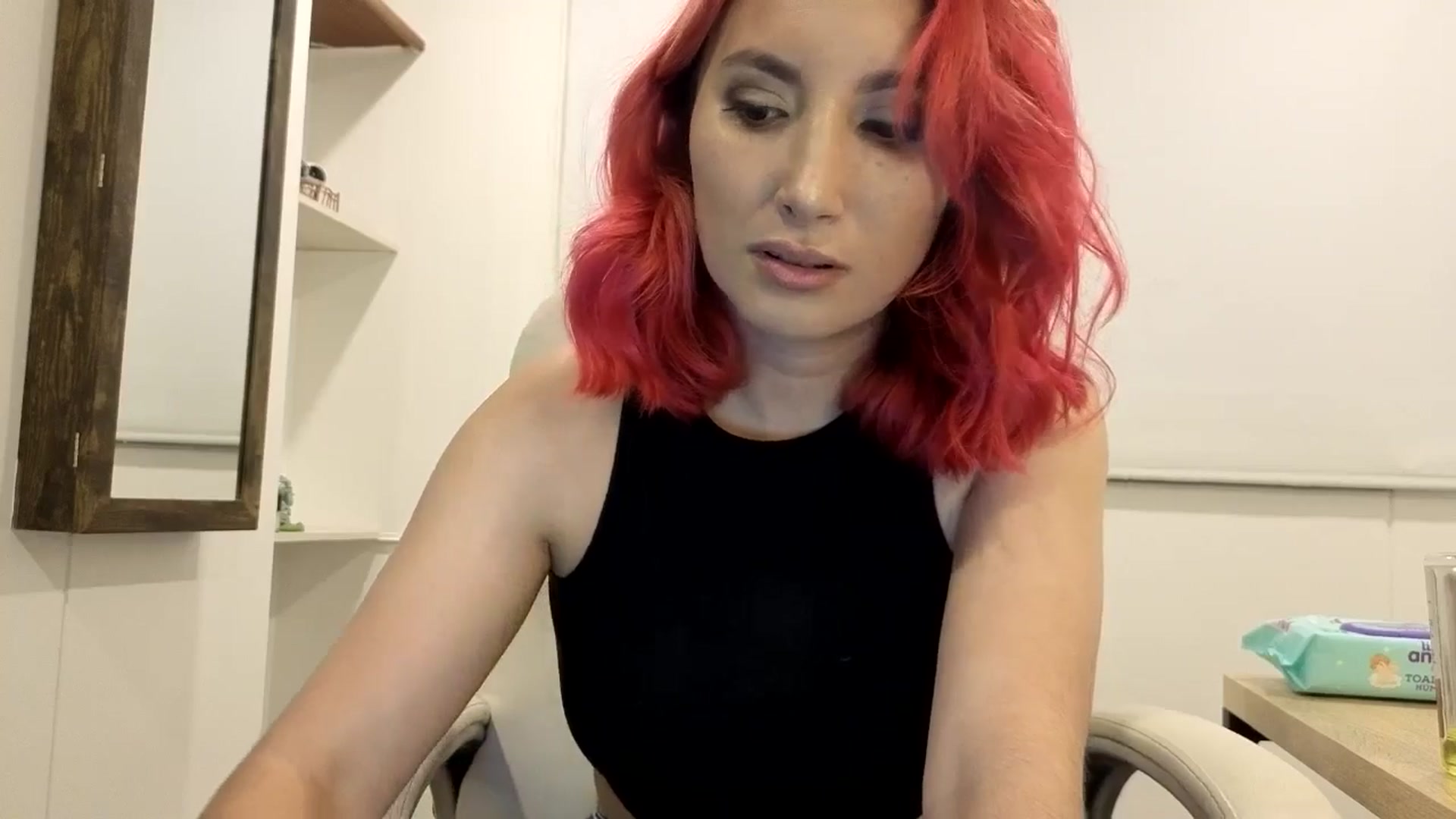Gallery image thumbnail from LizzEser's myfreecams stream on, 11/19/2025, 04:02 image 10 of 20