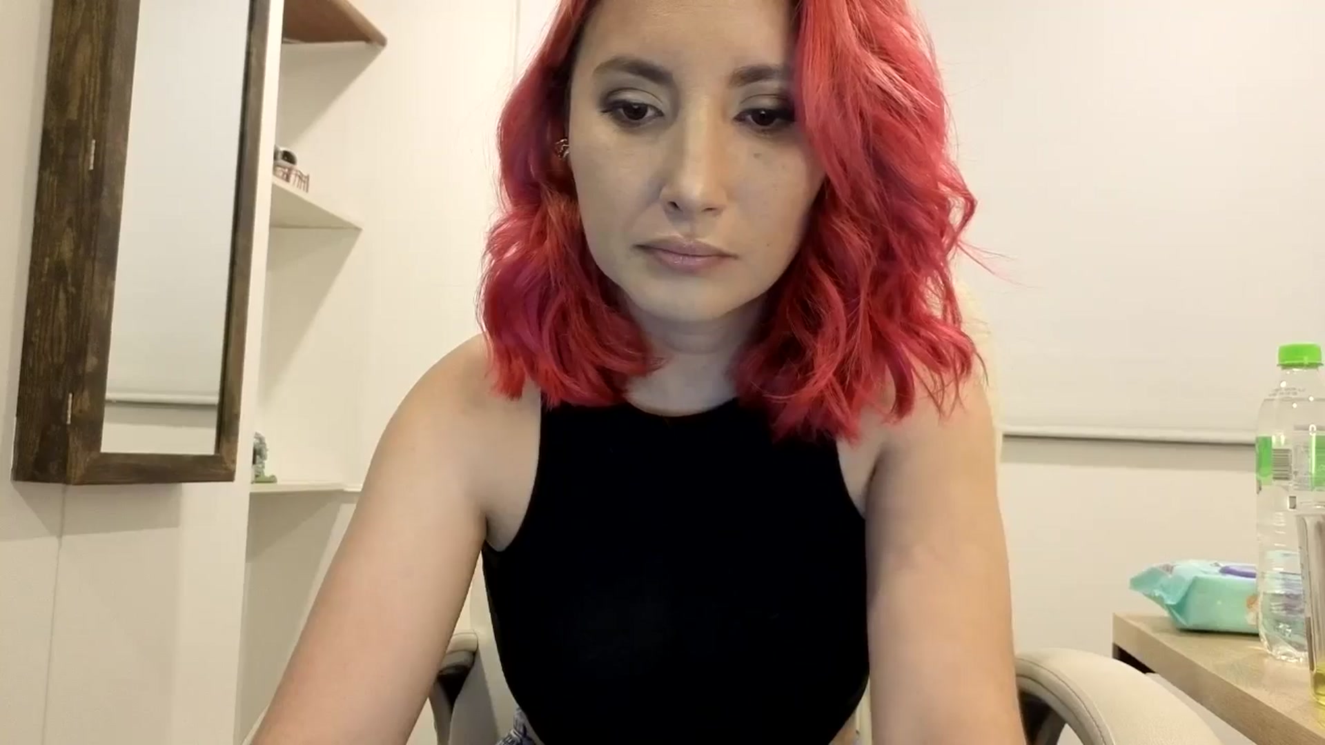 Gallery image thumbnail from LizzEser's myfreecams stream on, 11/19/2025, 04:02 image 3 of 20
