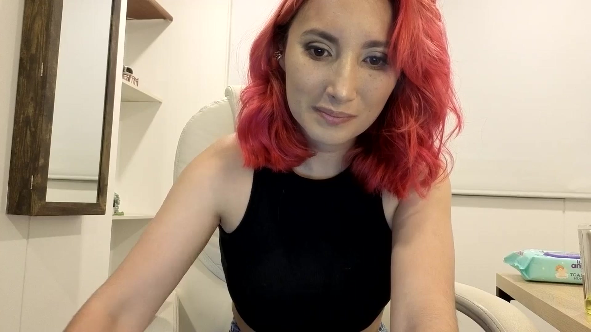 Gallery image thumbnail from LizzEser's myfreecams stream on, 11/19/2025, 04:02 image 9 of 20