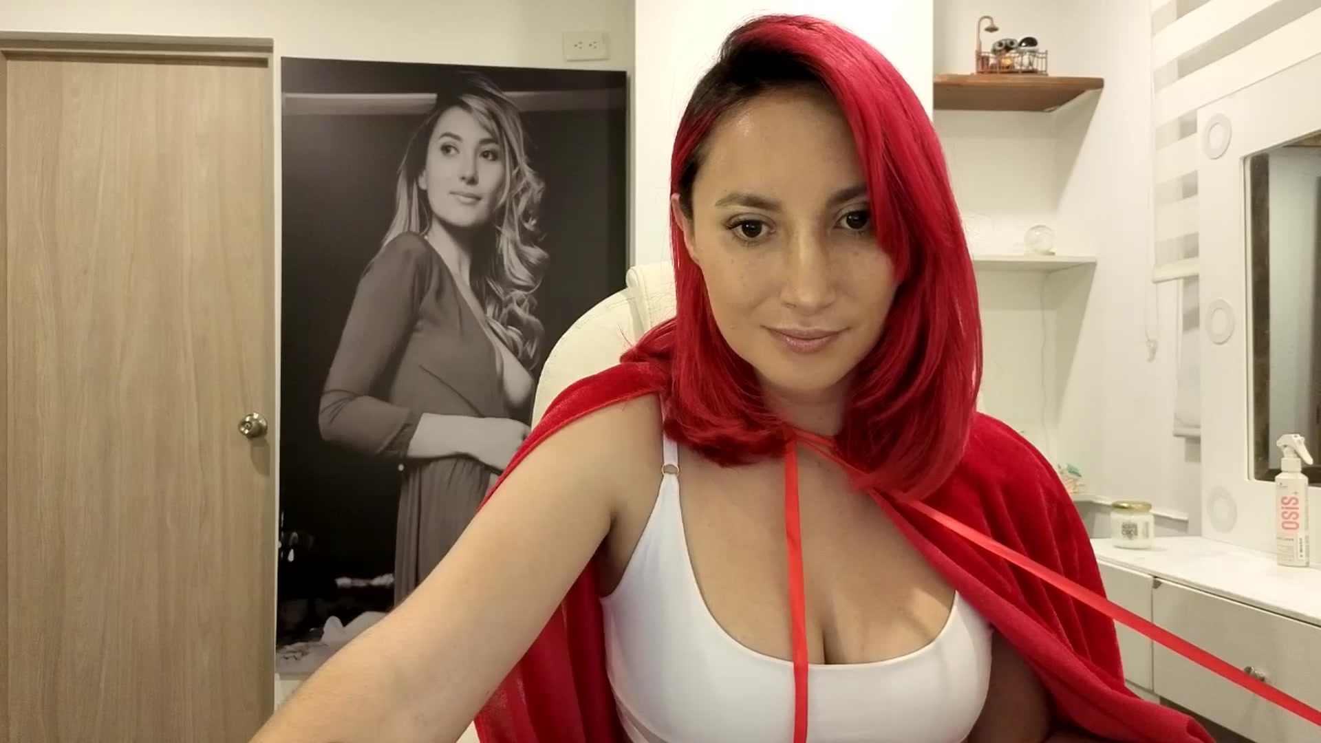 Gallery image thumbnail from LizzEser's myfreecams stream on, 12/24/2025, 04:35 image 4 of 20