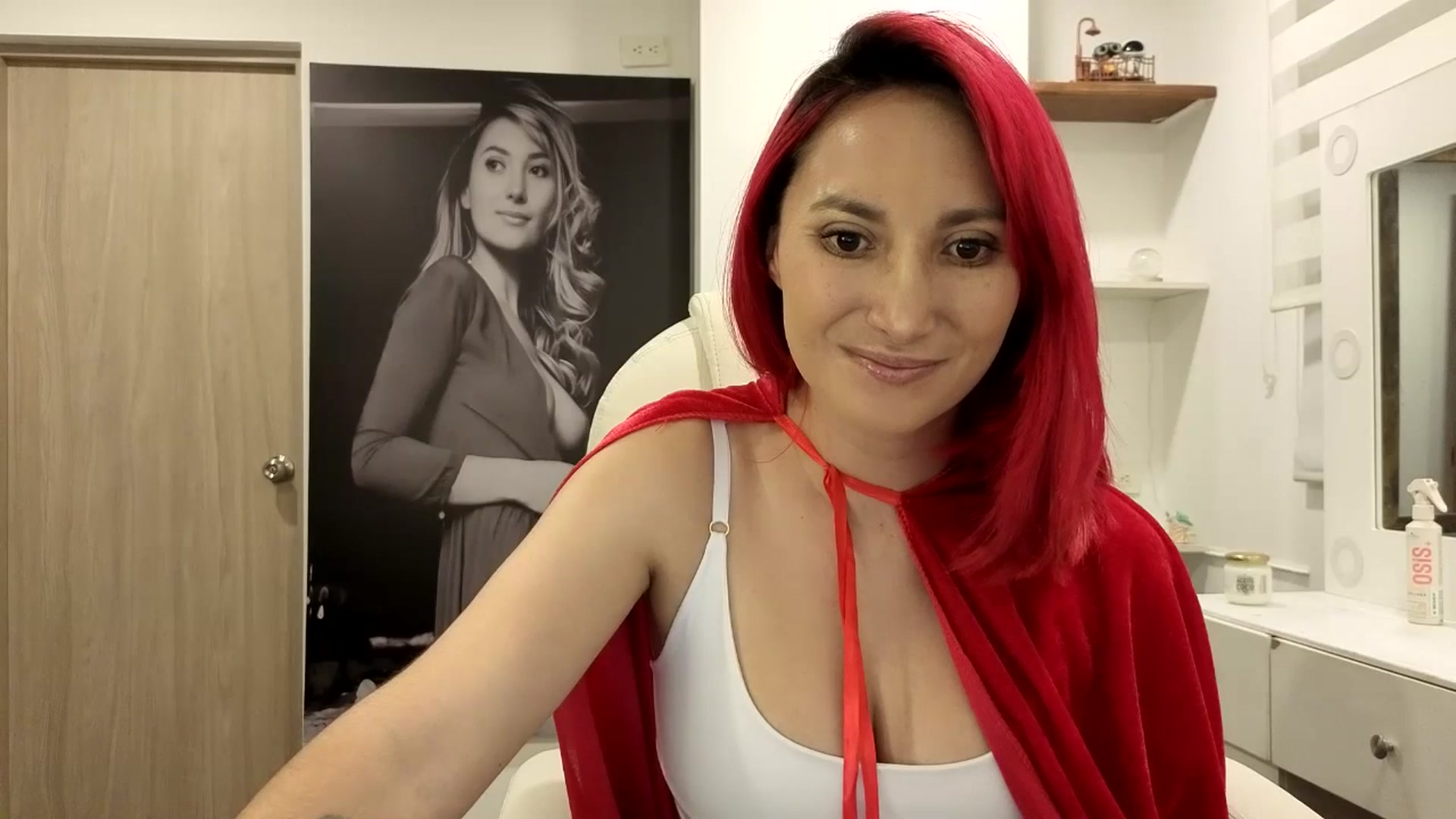 Gallery image thumbnail from LizzEser's myfreecams stream on, 12/24/2025, 04:35 image 7 of 20