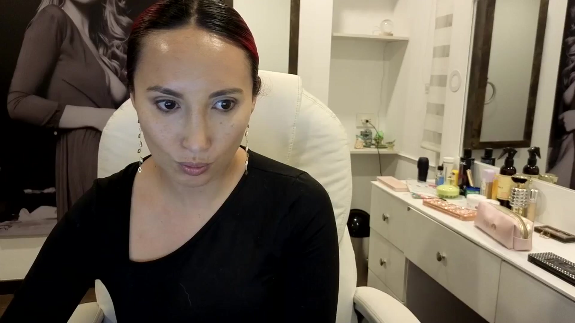 Gallery image thumbnail from LizzEser's myfreecams stream on, 01/11/2026, 03:09 image 14 of 20
