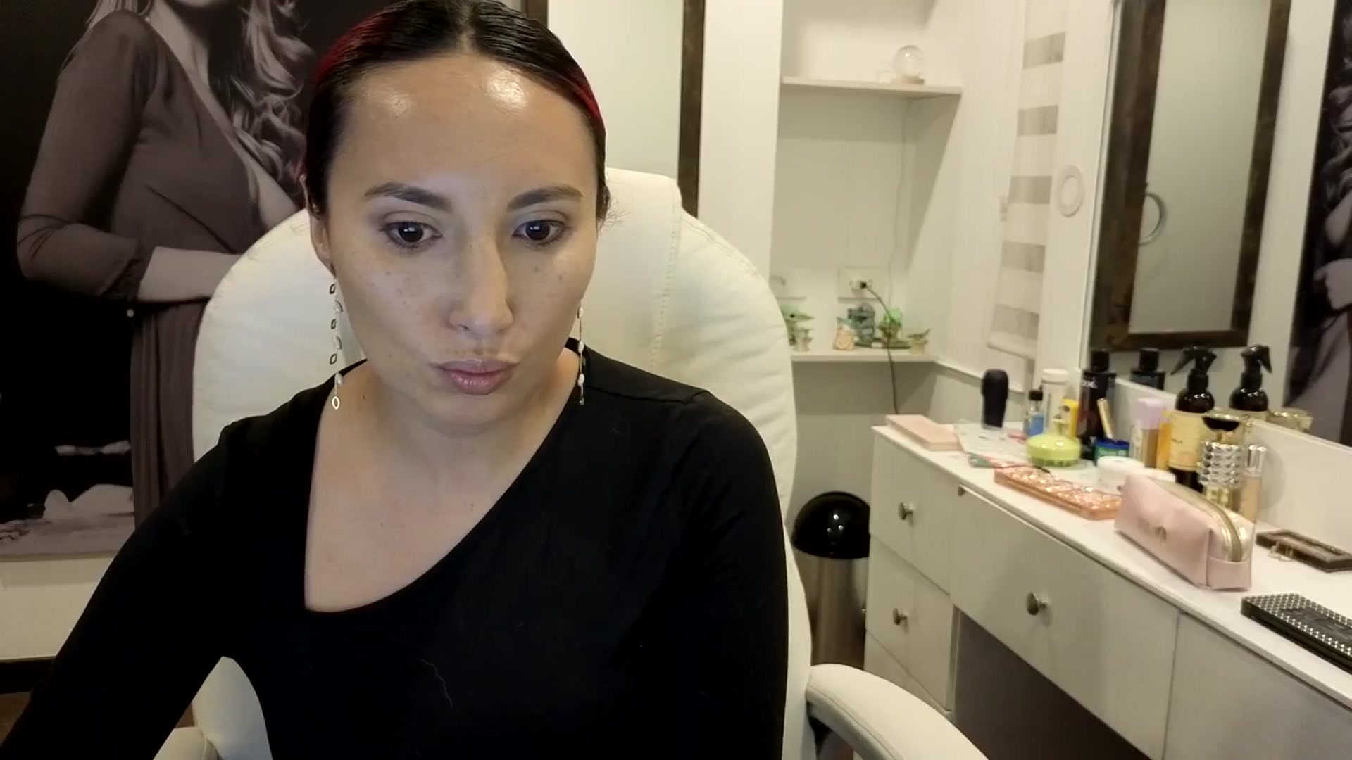 Gallery image thumbnail from LizzEser's myfreecams stream on, 01/11/2026, 03:09 image 17 of 20