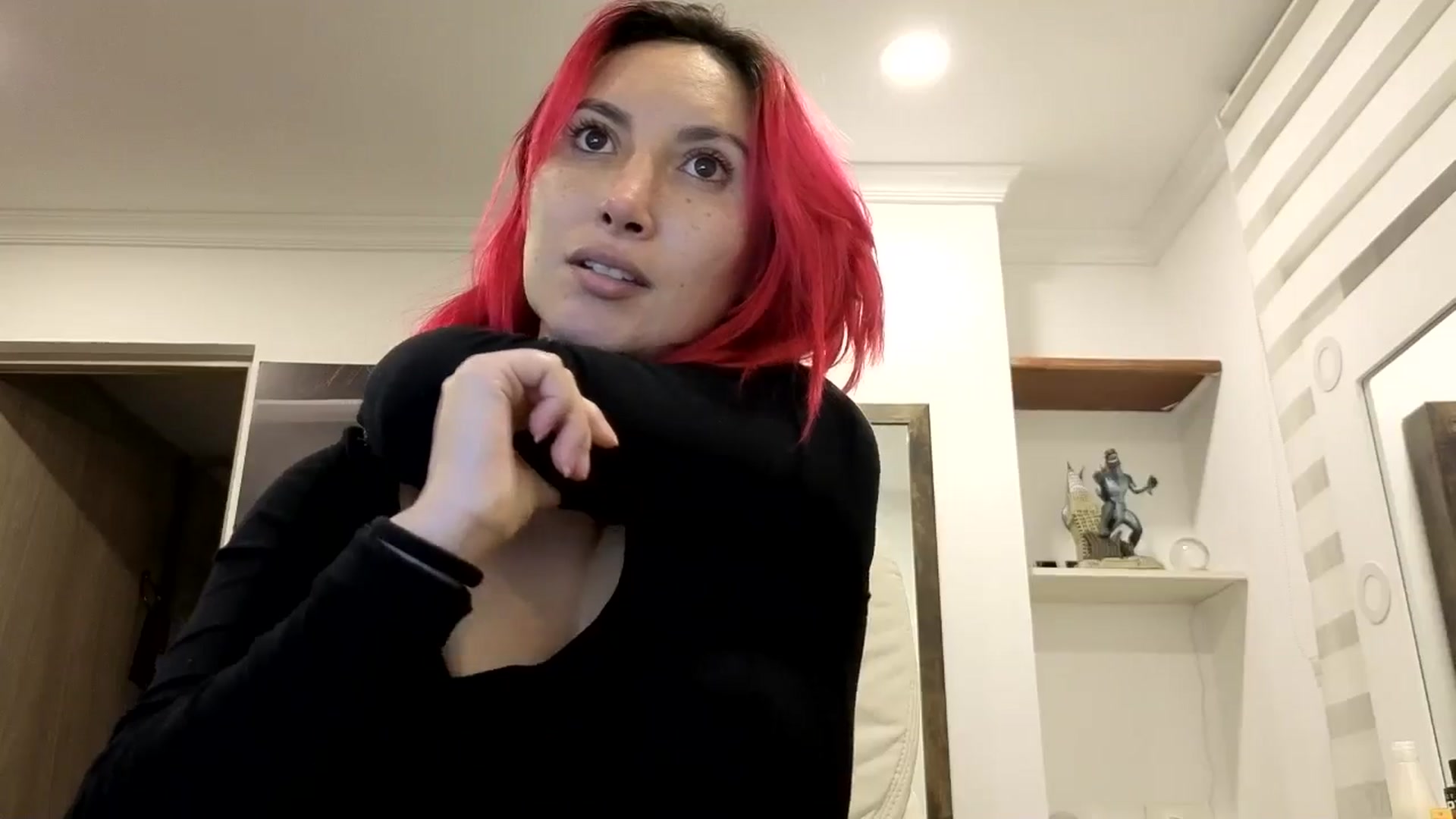 Gallery image thumbnail from LizzEser's myfreecams stream on, 01/13/2026, 03:43 image 20 of 20