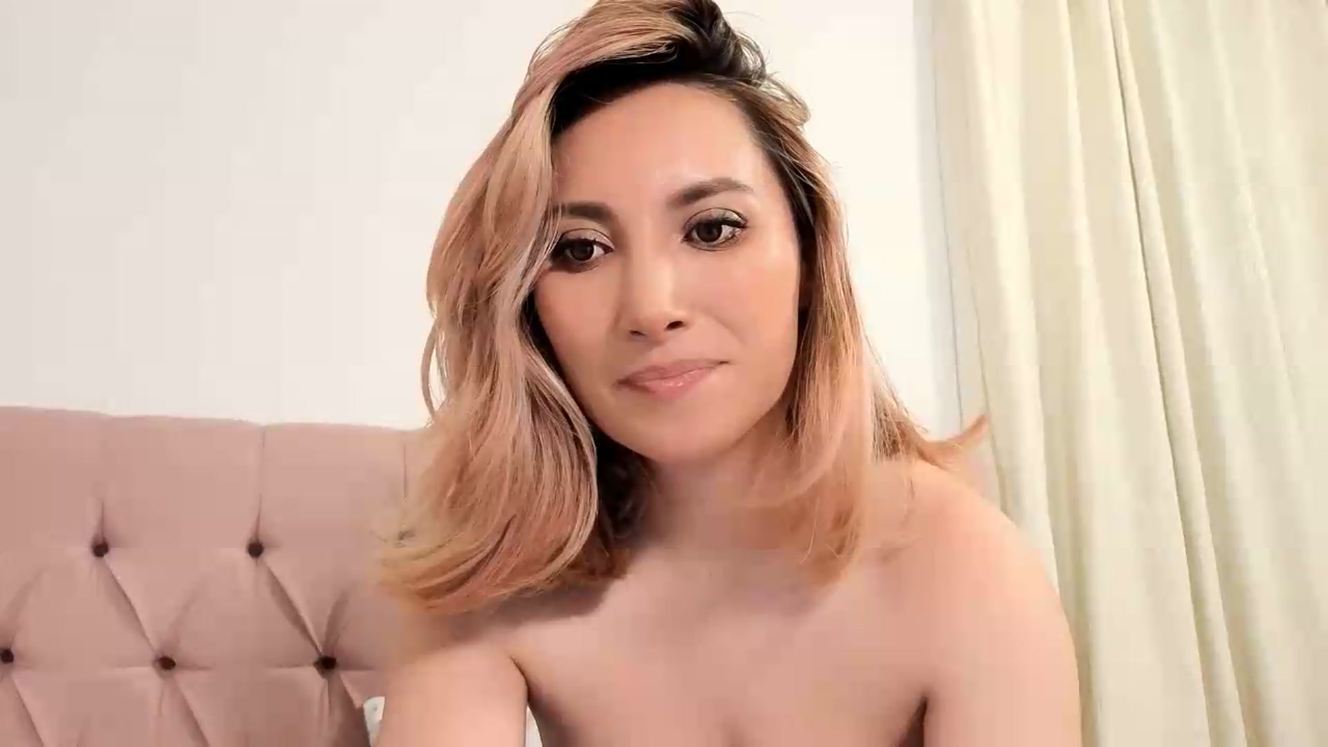 Gallery image thumbnail from LizzEser's myfreecams stream on, 08/04/2026, 03:47 image 5 of 20
